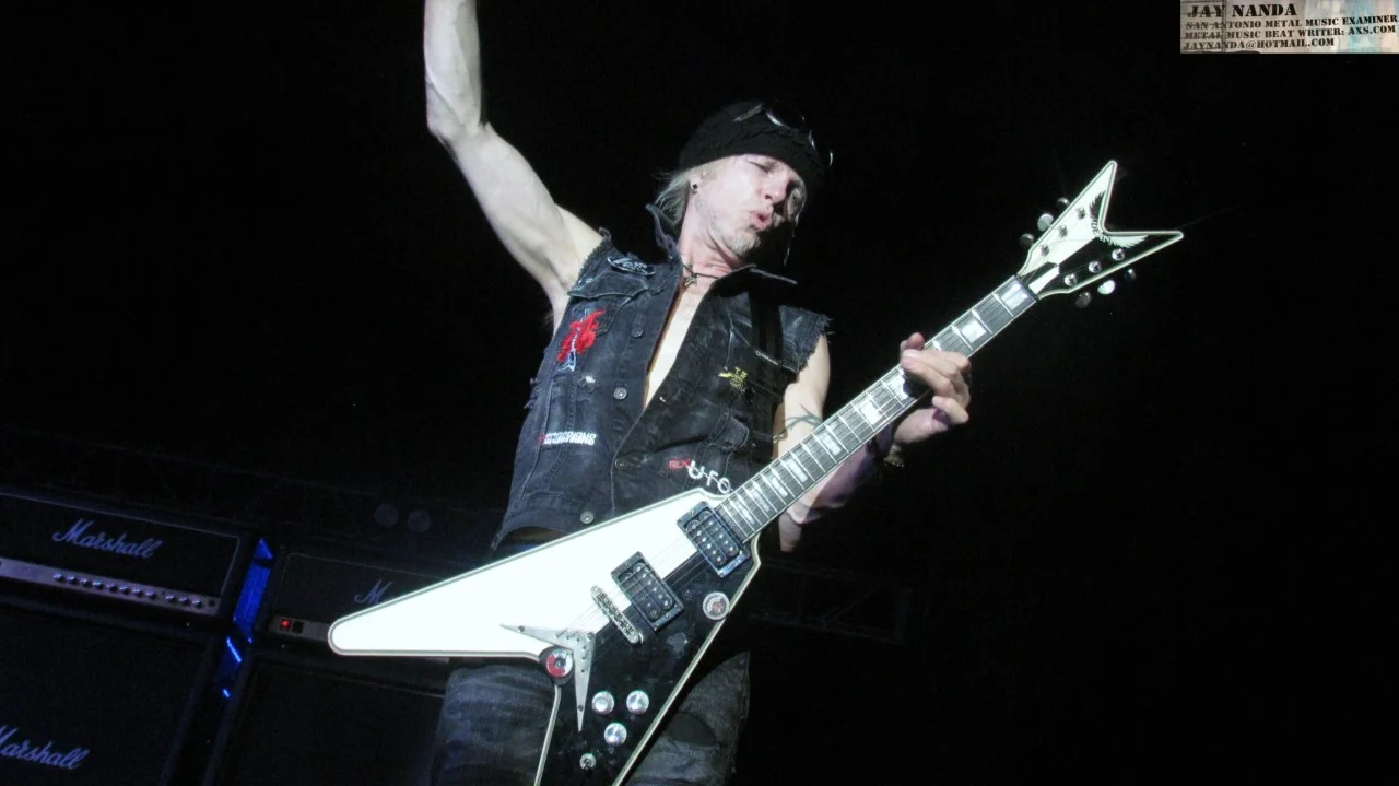 'Into the Pit:' Michael Schenker