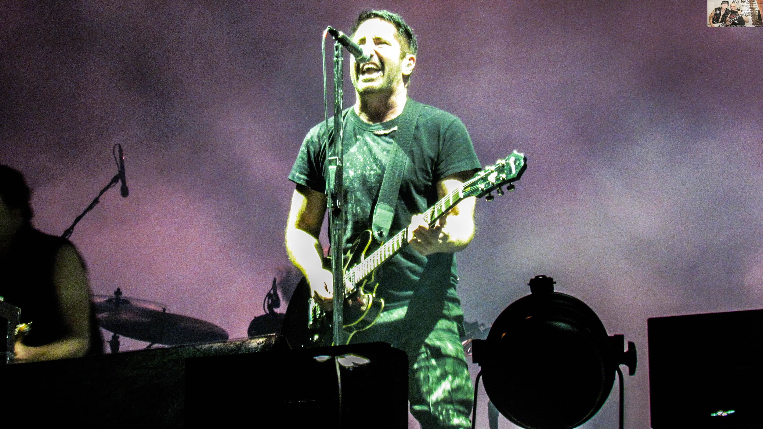 NINE INCH NAILS
