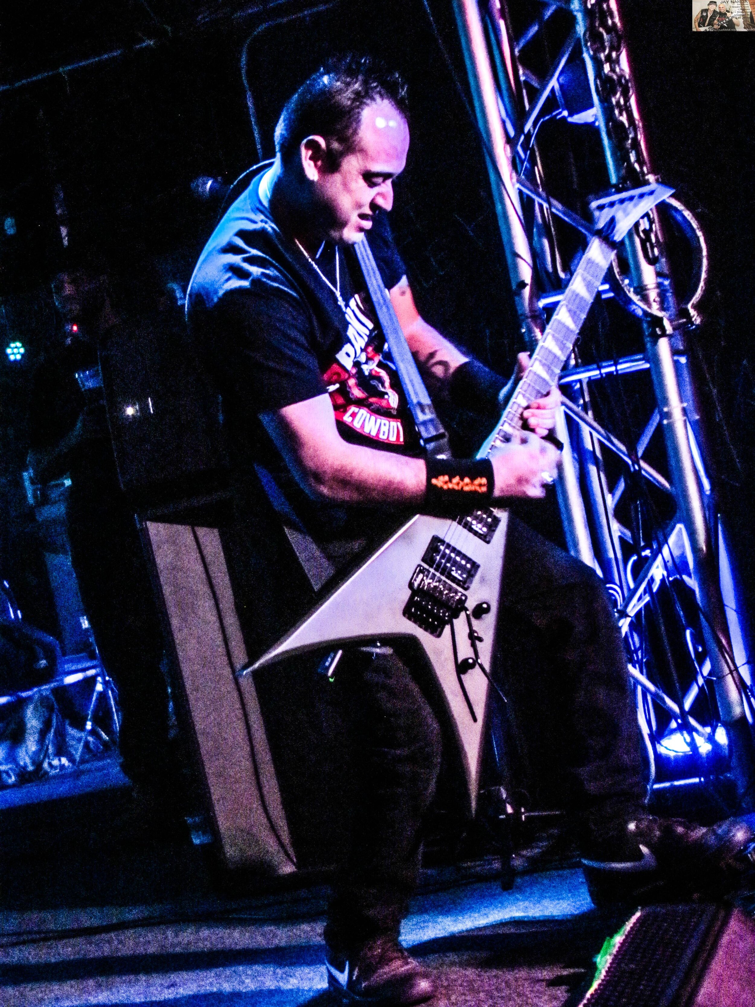 ISOLAYDEAD