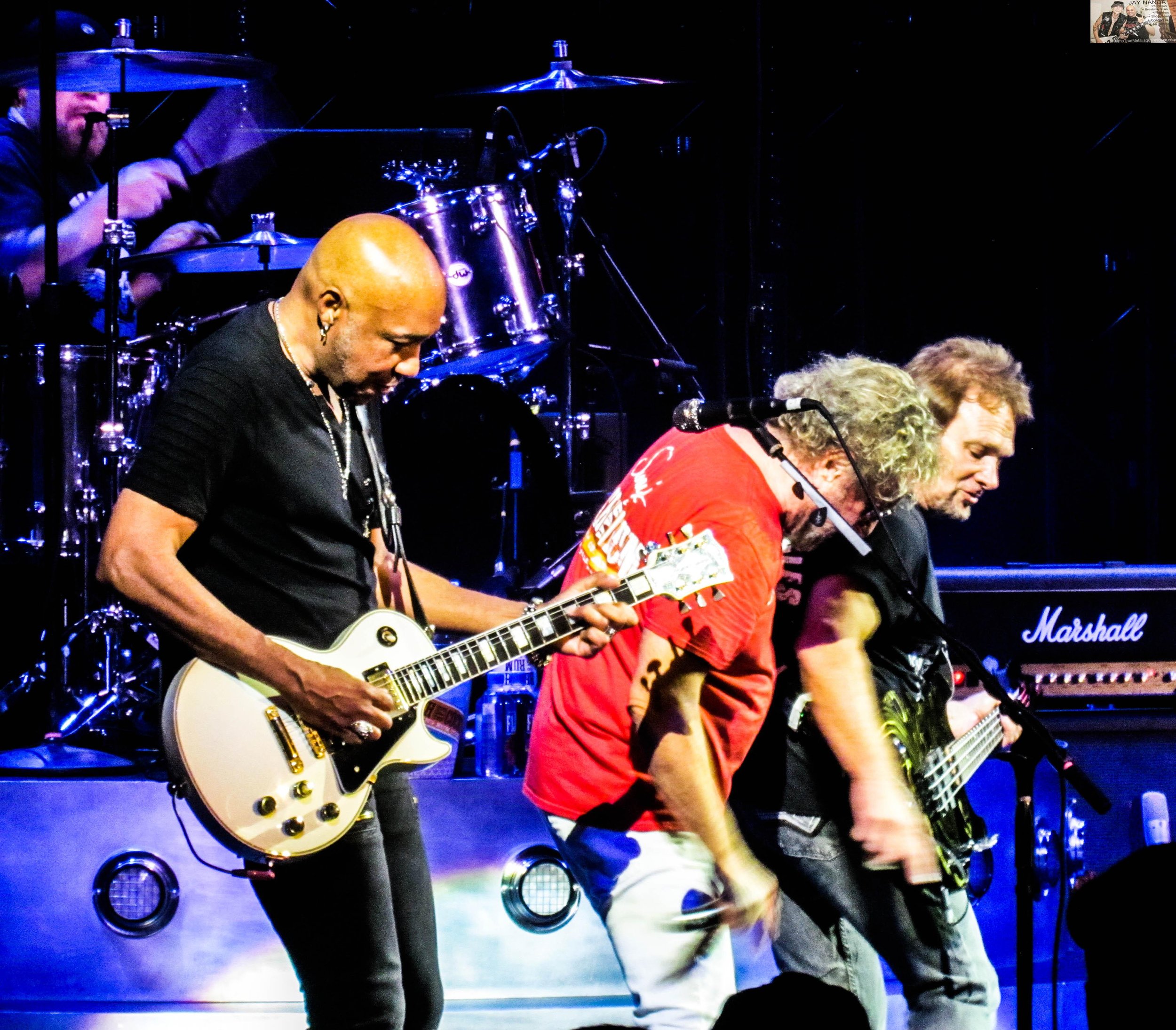  Hagar and Anthony begin their 5150 strut during “Best of Both Worlds” as Johnson plays a riff. 