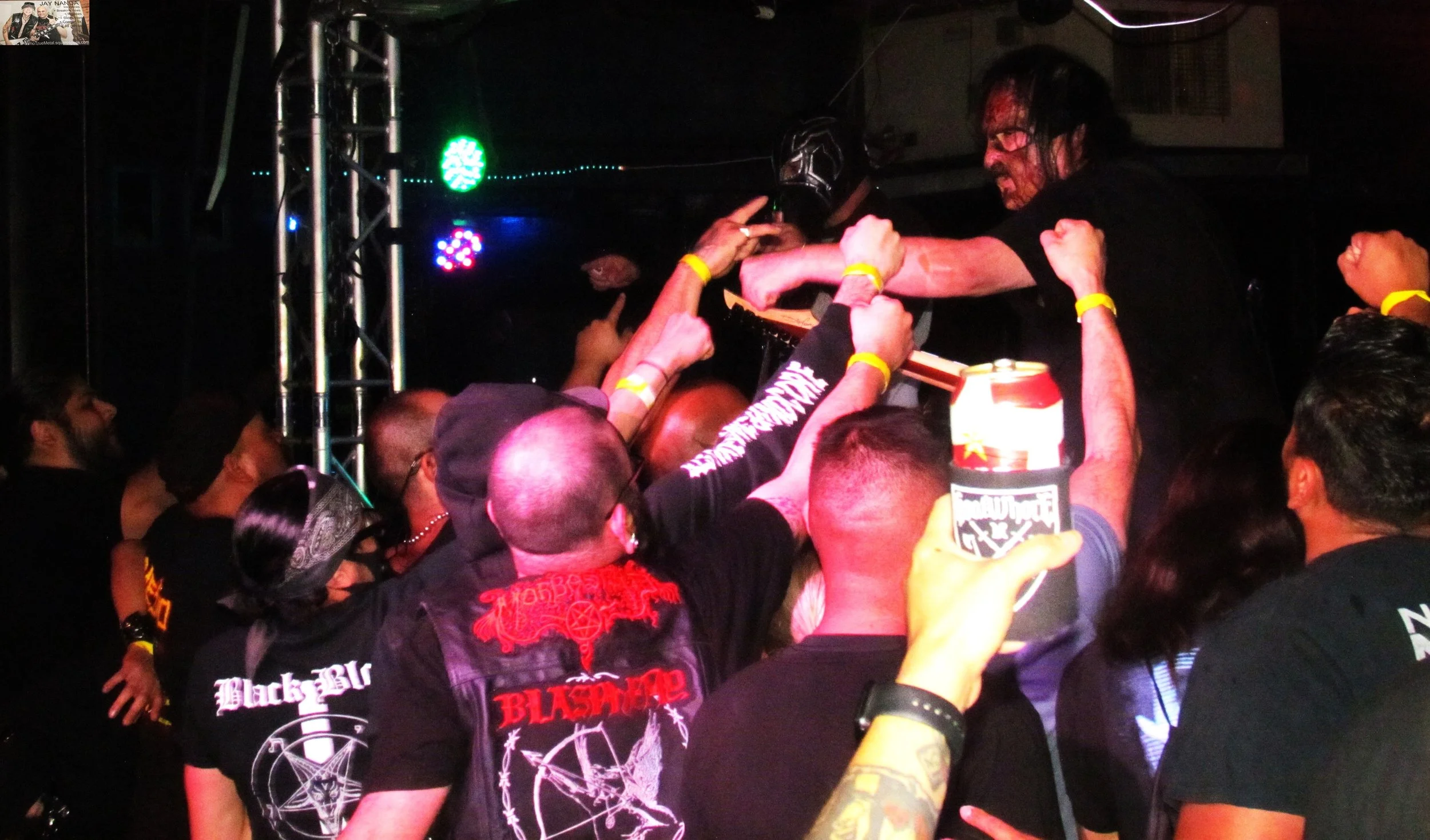 Asesino and locals rock Bonds - y tu mama tambien - to the core