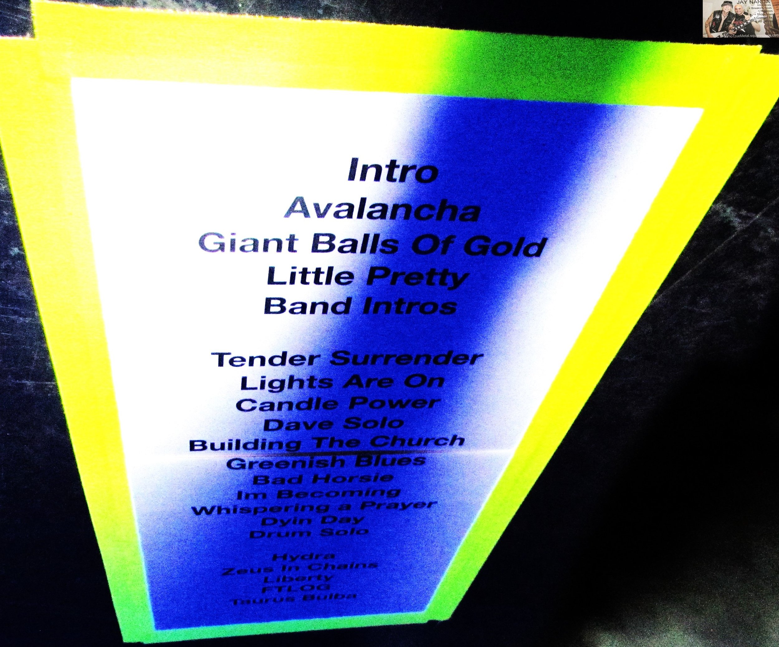  The setlist consisted strictly of Vai’s solo material.  