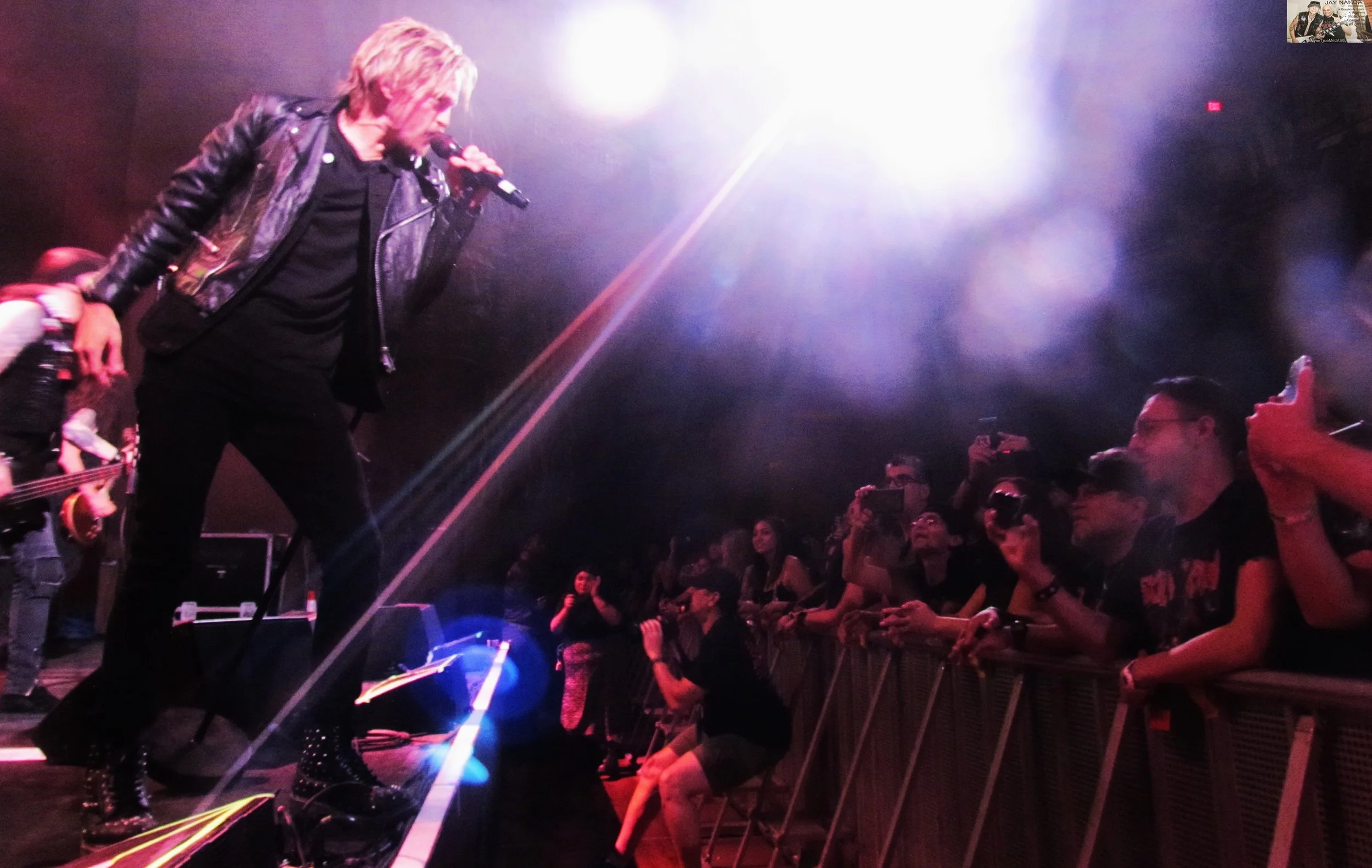 Skid Row, Buckcherry grind out good time for dedicated slaves to rock