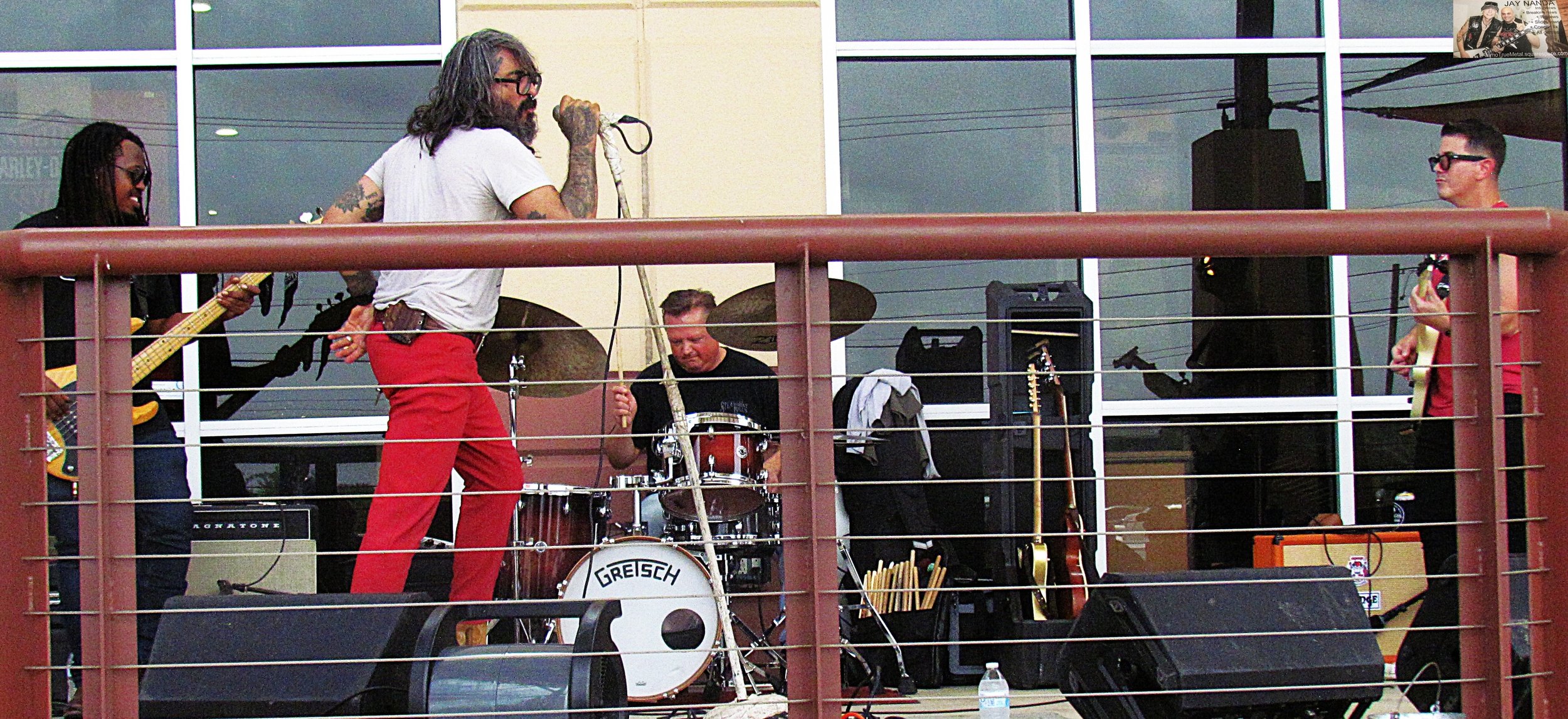  King’s rebranded version of Lynnwood King &amp; The Revival on this day was a quartet.  