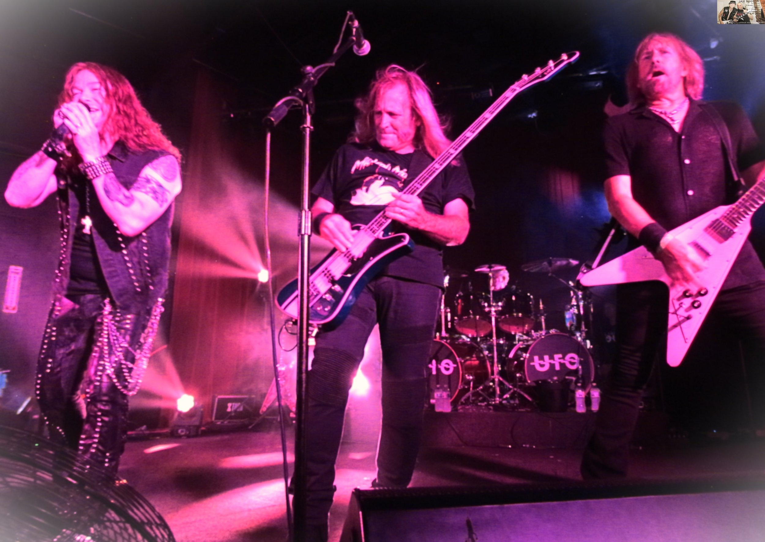  Vocalist Mark Boals, bassist Barry Sparks, Parker and Adams jam on “Natural Thing.”  