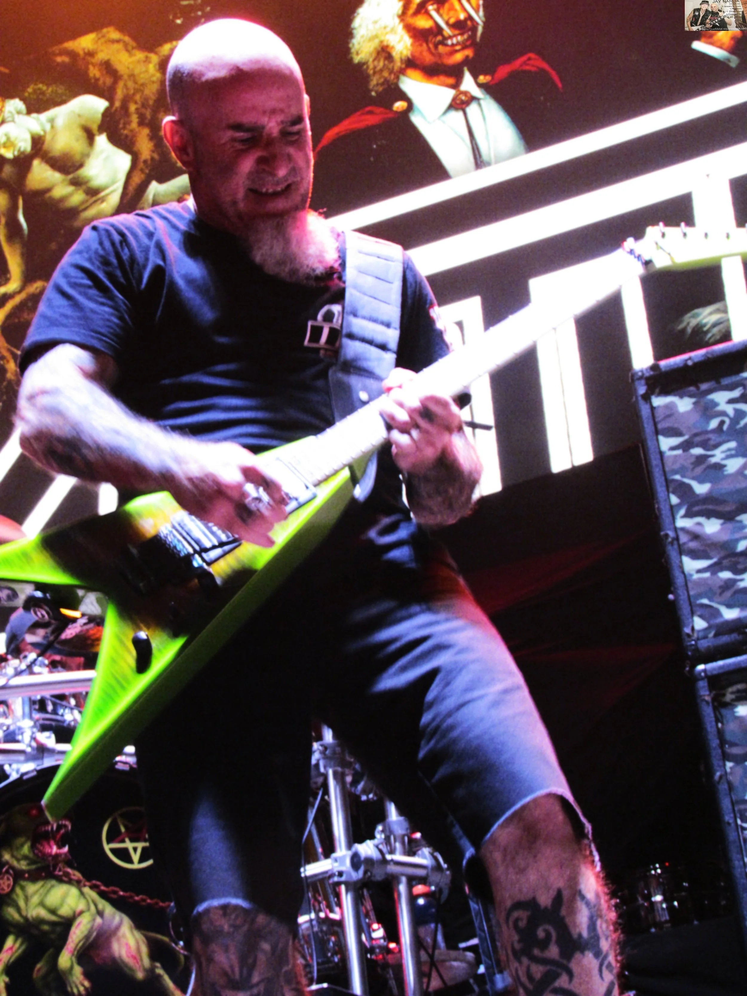  Ian and his Flying-V shred through “Caught in a Mosh.”  