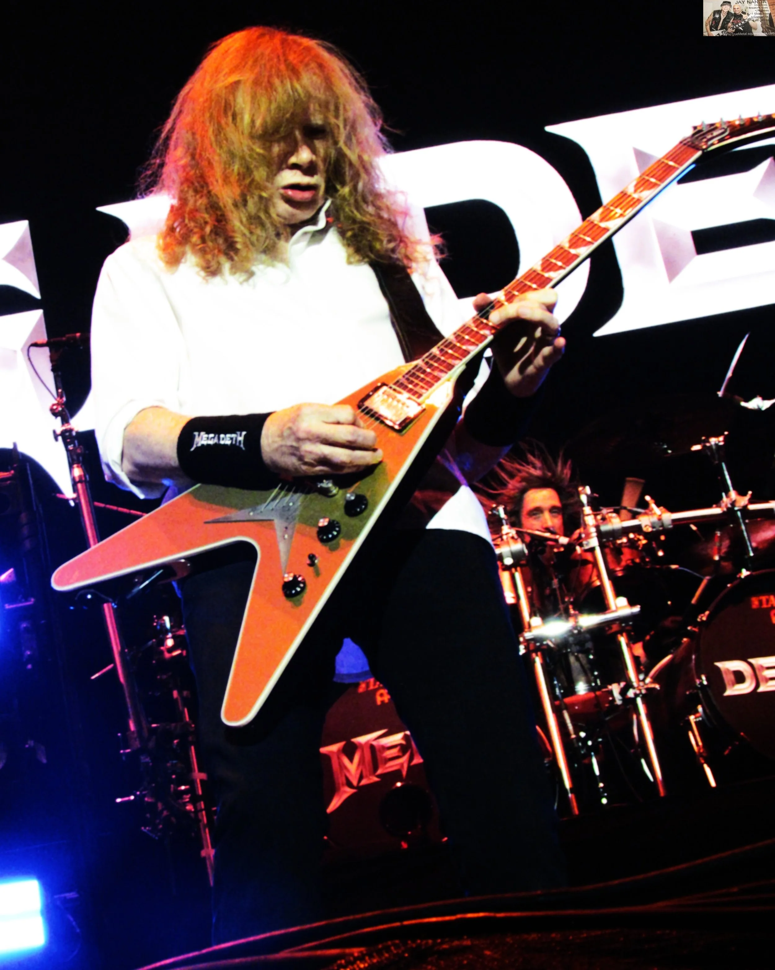  Mustaine marked 40 years of  Peace Sells . . . But Who’s Buying?  by playing three tracks from it out of the nine-song set.  