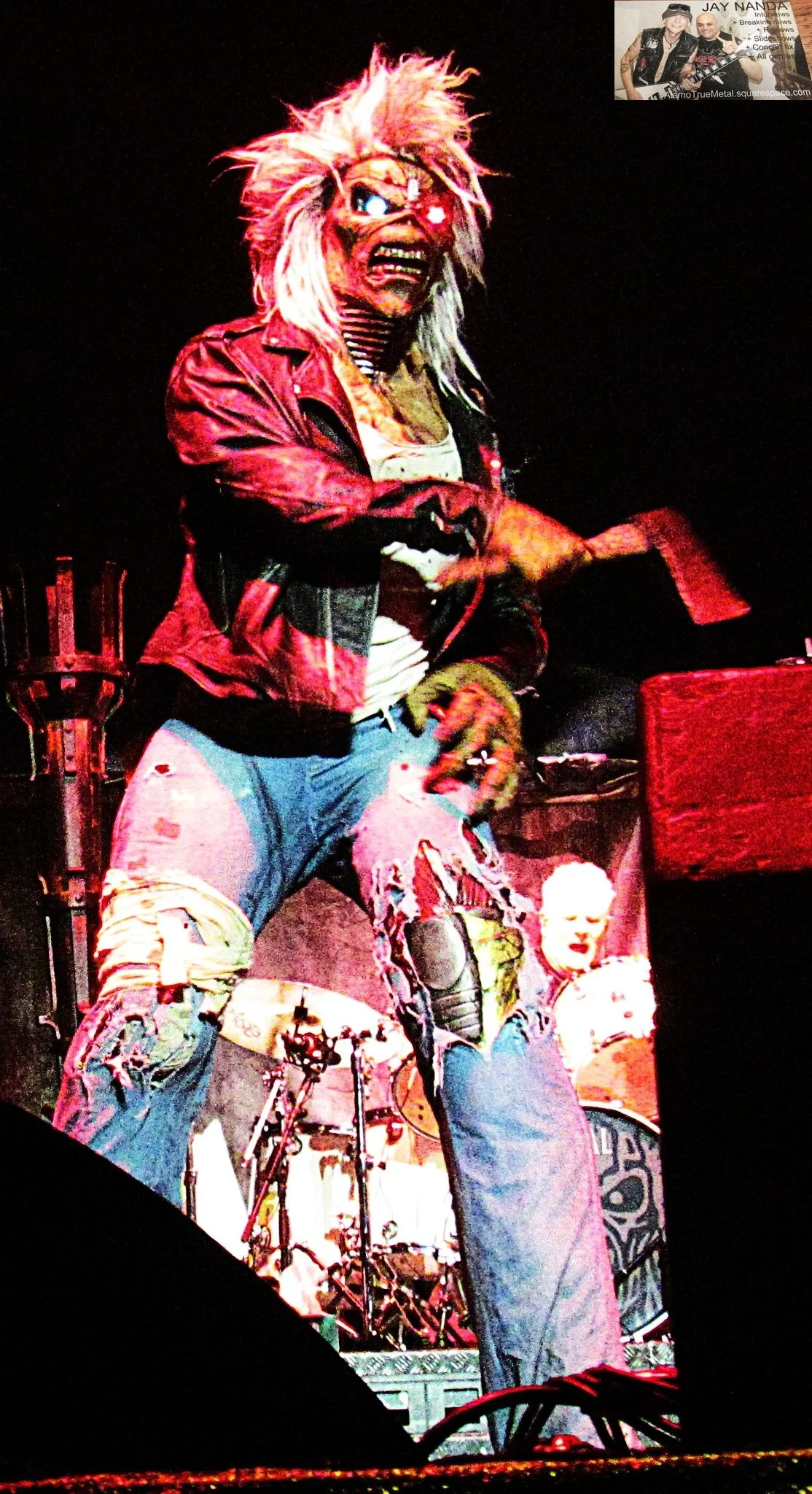  Eddie didn’t take long to make his presence felt, as the famed mascot of the band first took to the stage during the title track to “Killers.” 