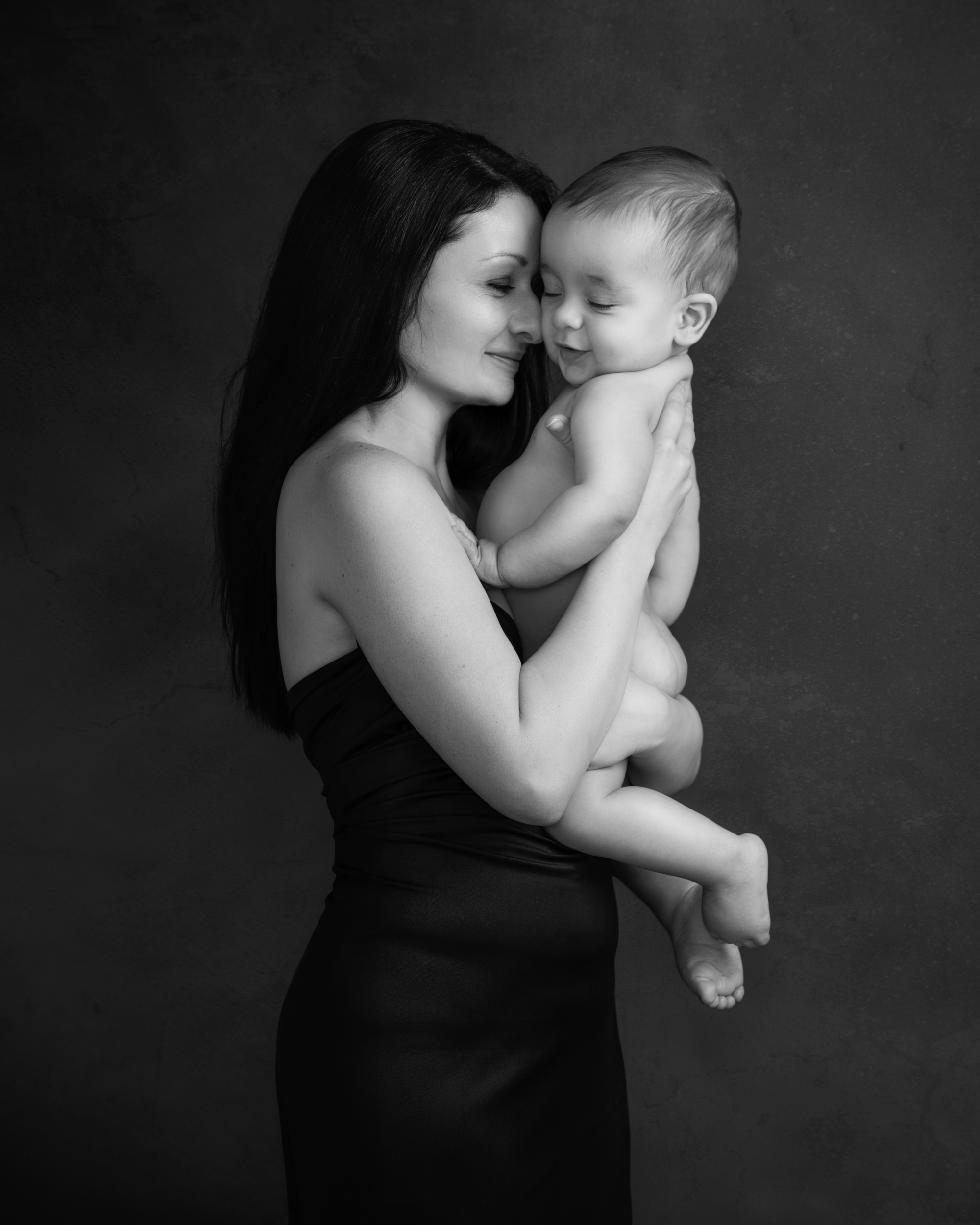 MOTHERHOOD Baby Family1Analia Paino Portrait Photographer.jpg