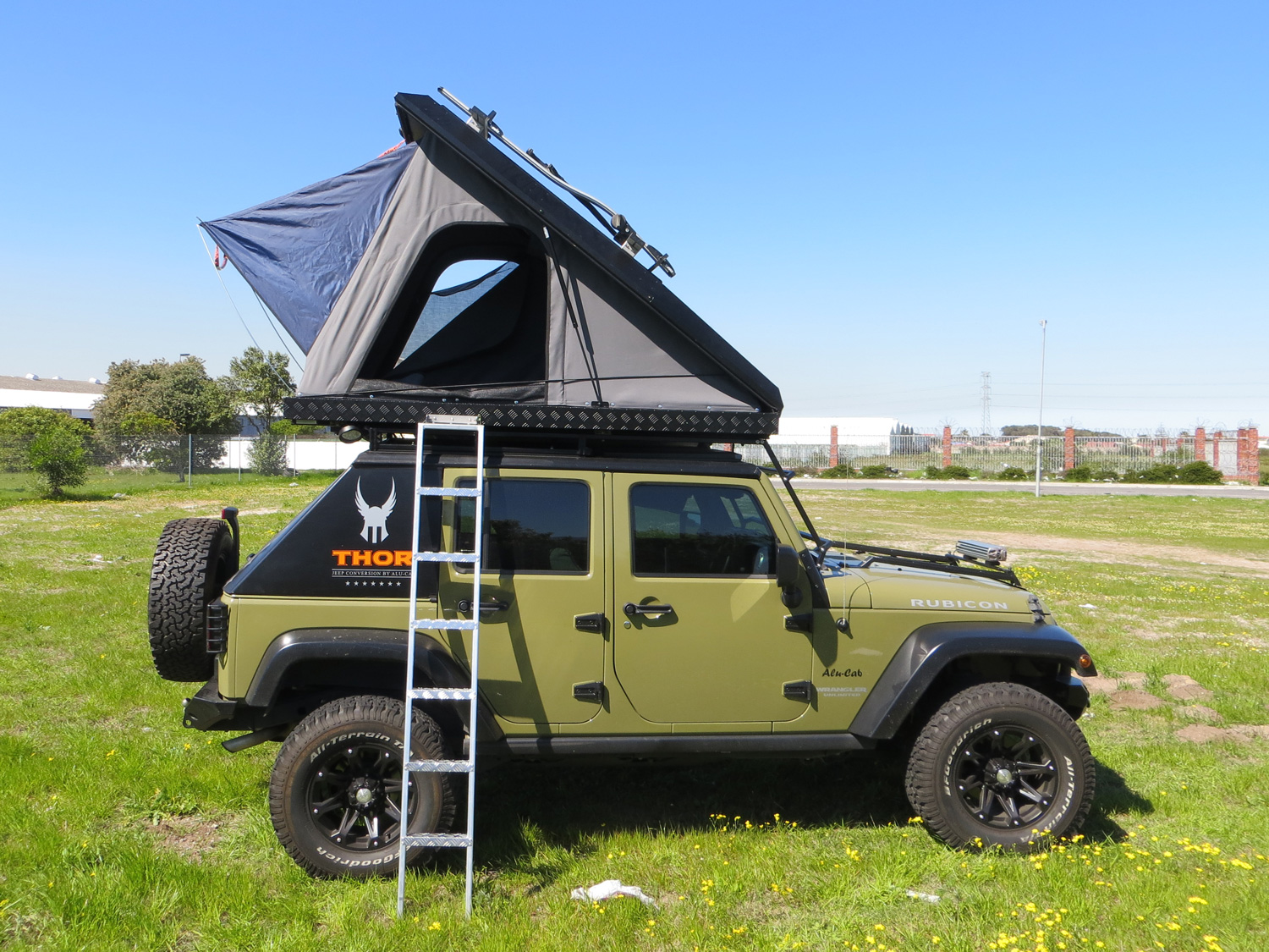 Expedition 3 Rooftop Tent — Alu-Cab