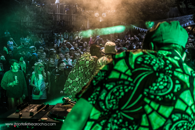#knockanstockan2015 Rusangano Family "At the Fairy field stage"