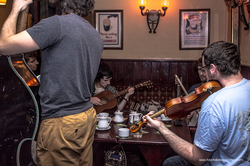 Music_Session_Ye Vagabonds_Walsh's Dublin Jan 2015-0421.jpg