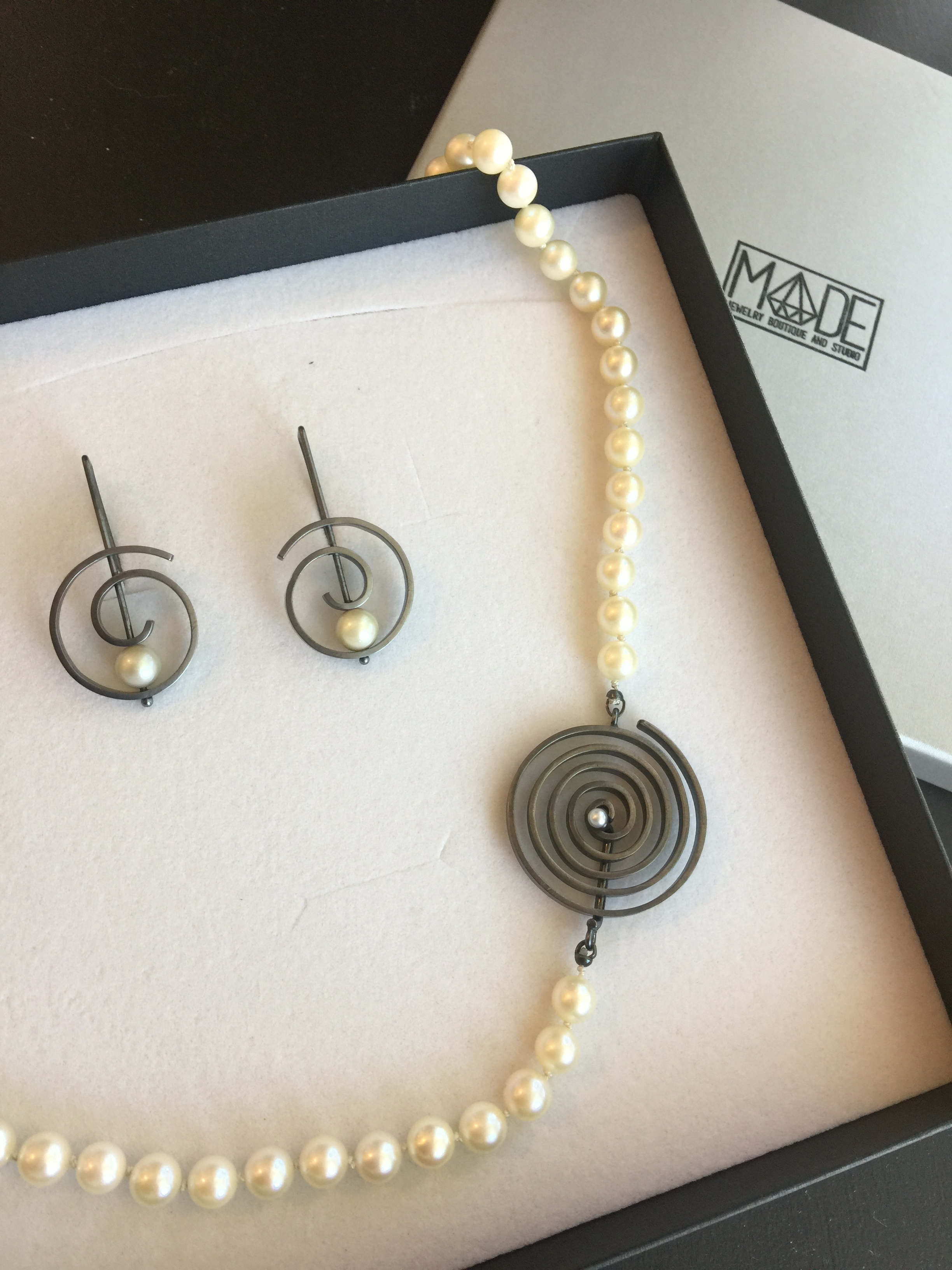 Custom Pearl Earring &amp; Necklace Set