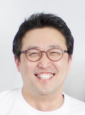 Harry Junghoon Ryu (Director of Facility Maintenance) Harry is completing his Master’s degree on Facility Management at Rochester Institute of Technology. He is currently the manager of a retail store and uses his extensive background in archit