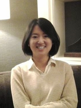 김연희 (학사행정/교육) 꿈을 꾸는 사람은 행복한 사람입니다. 하나님께서 부르셔서 그분의 꿈을 꾸게 하셨고 지금은 그 꿈이 나의 꿈이 되었습니다. 이곳, 꿈을 심는 학교에서 우리 친구들이 마음껏 하나님의 꿈을 꾸며 행복할 수 있도록 학교의 행정과 교육을 맡아 섬기고 있습니다. 그래서 아동교육과 가족학으로 받은 학위가 하나님의 꿈을 위해 아름답게 쓰임 받기를 소망합니다.
