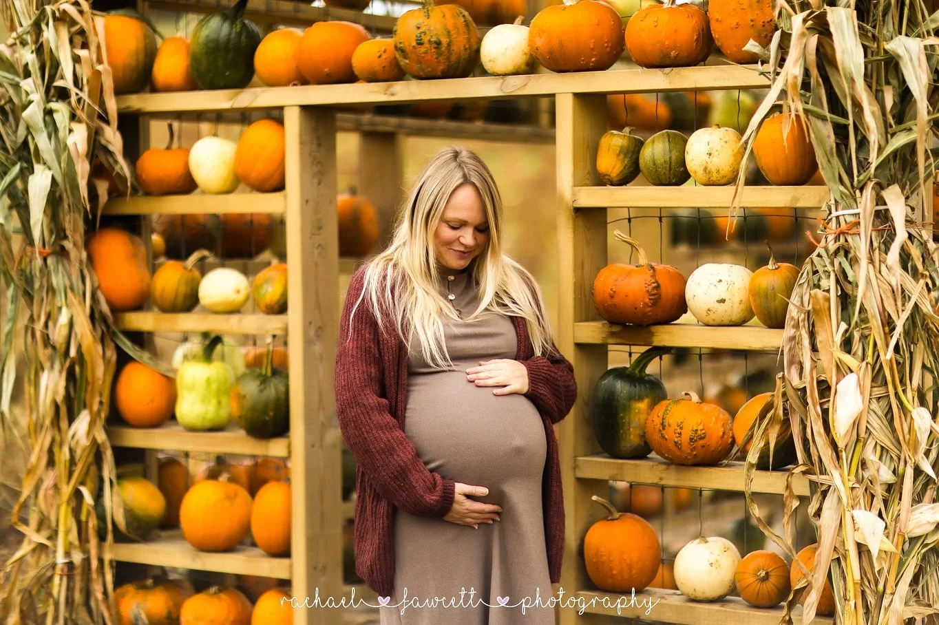 🧡 BABY  BUMP 🧡

When you&rsquo;re pregnant in October and your favourite colour is orange, there really is only one place to go... 😍🥰 The beautiful Sophie making pregnancy look absolutely stunning! 😘

#harrogatematernityphotographer #harrogatefa