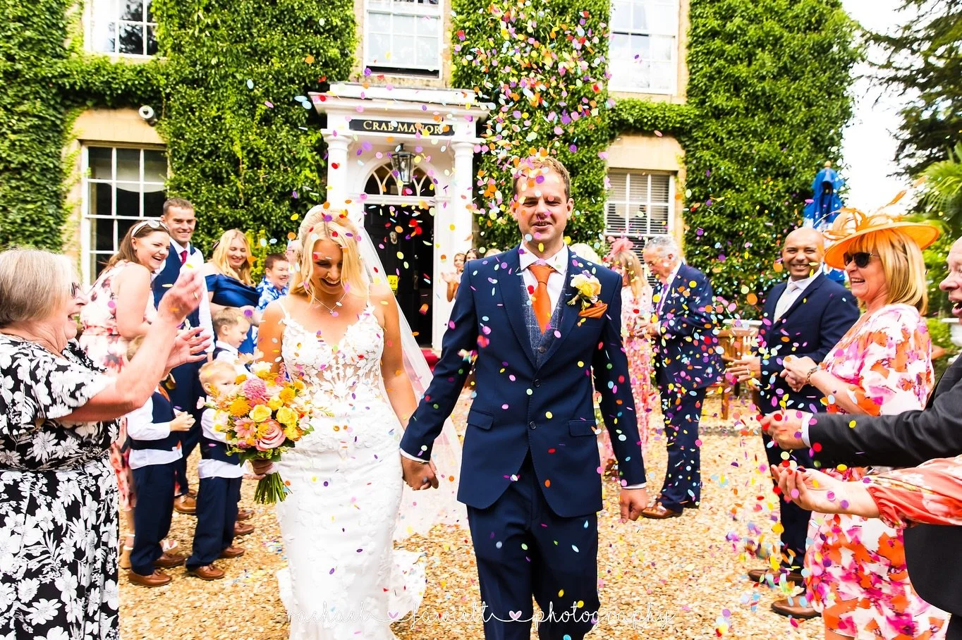 Nothing beats a colourful confetti throw!! 🌸🌺🌼

#harrogateweddingphotographer #crabandlobsterwedding #thirskweddingphotographer #northyorkshireweddingphotographer #harrogatephotographer