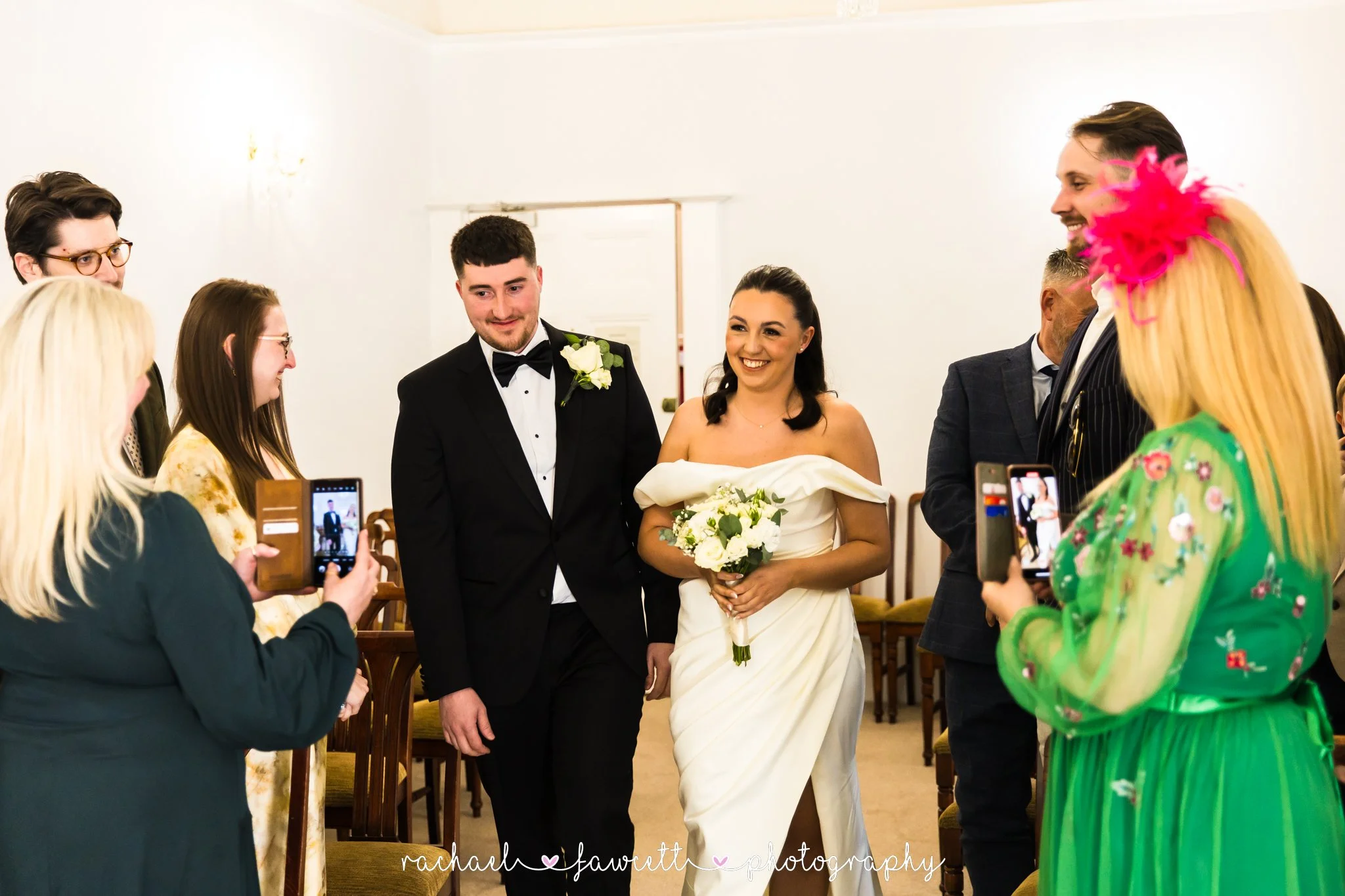 Harrogate-registy-office-wedding-photography-02.jpg
