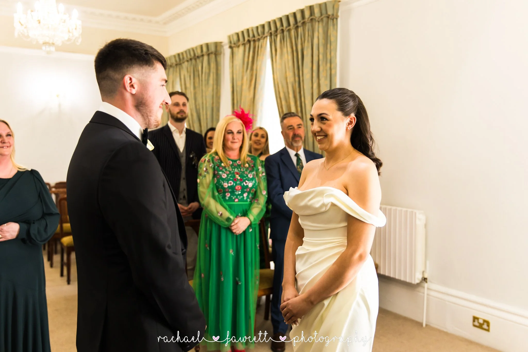 Harrogate-registy-office-wedding-photography-08.jpg