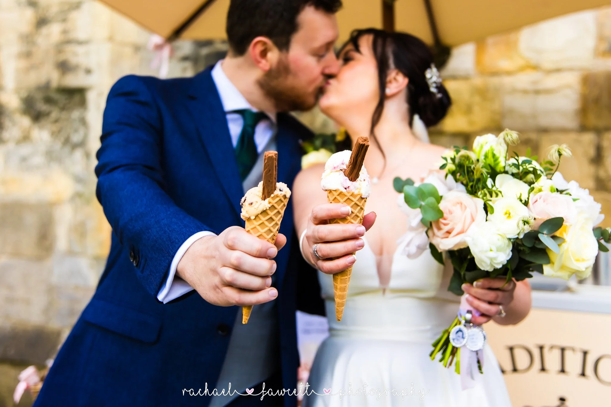 🍦 ICE  CREAM 🍦

Guyyyys we had SUN in Yorkshire today! Actual real-life, yellow SUNSHINE!! 🌞🌞🌞 Which officially means summer is on it's way. 

Has anyone had an ice-cream in 2026 yet? Like a trip-out-sat-outside-on-a-bench-to-eat sort of ice cre