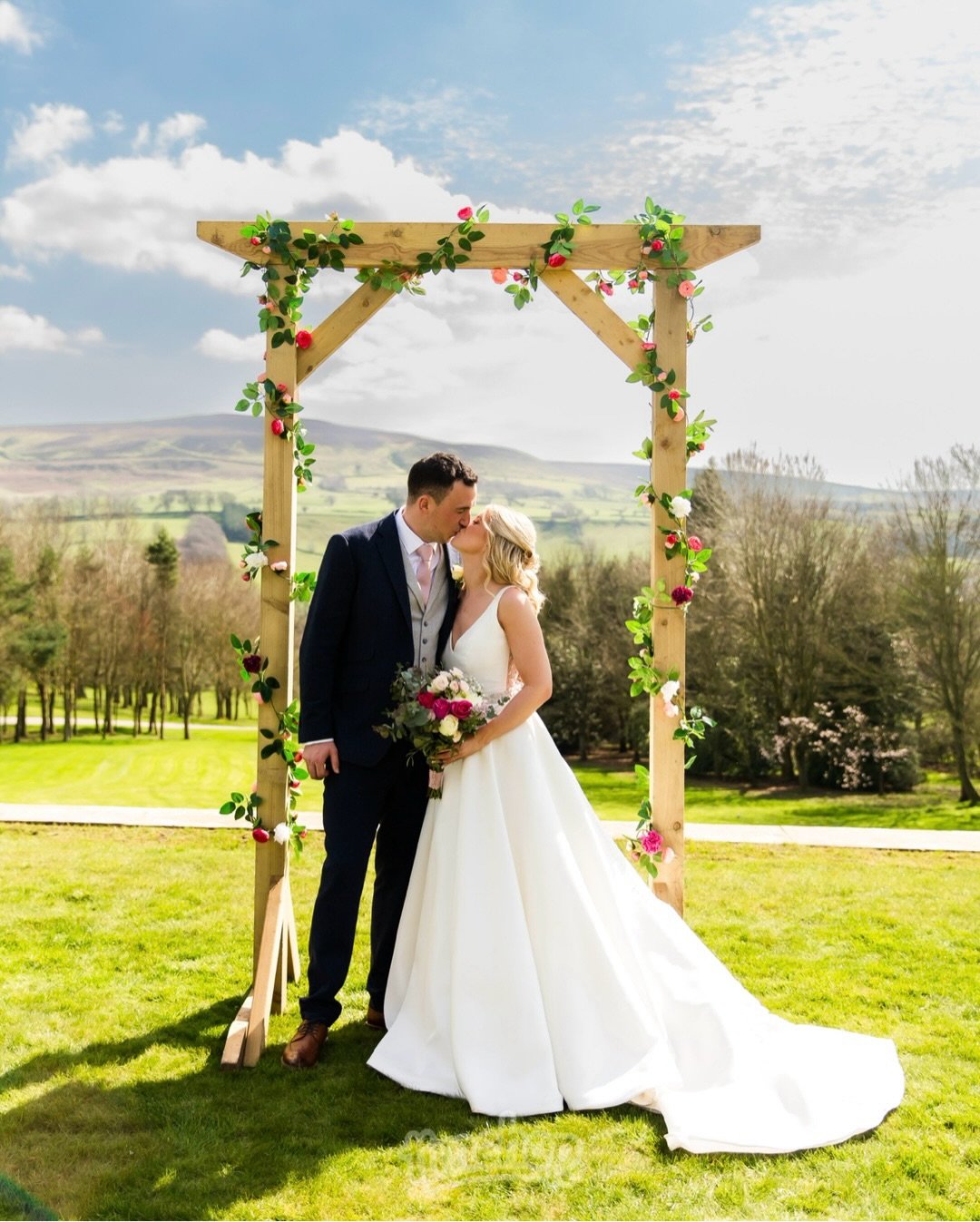 8th April ✨💕💍

Happy anniversary to two of my oldest friends and their husbands - photographing friends&rsquo; weddings is always the biggest honour and tomorrow I get to do it again!! 😍 

Happy 9 years @madamepocock and @sampocock38 and happy 3 y
