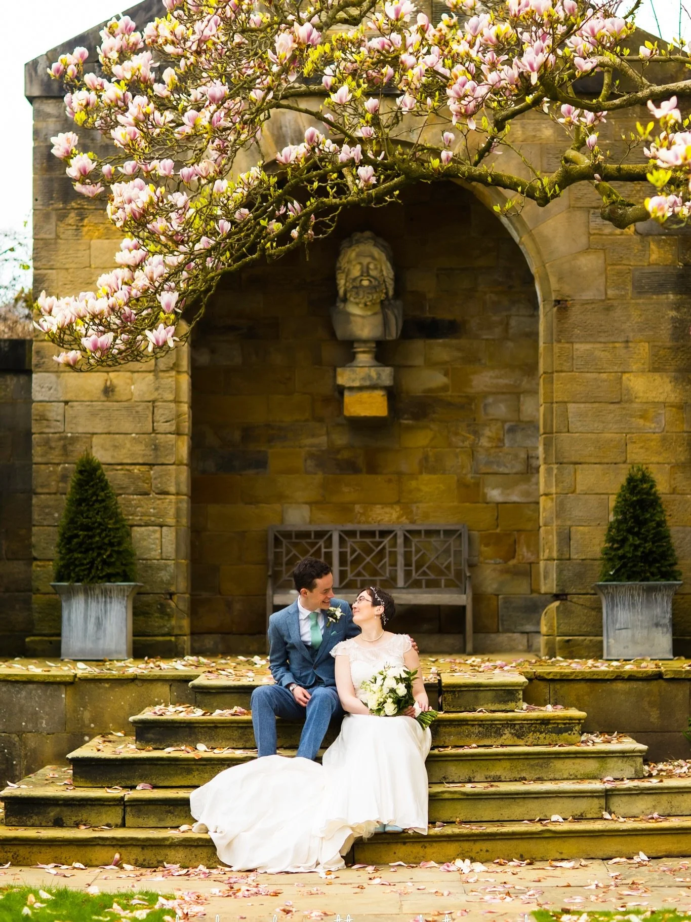 🩷 MATT &amp;  RACHEL 🩷

What an absolute honour it was to photograph this wedding day! Matt is one of my oldest friends and to be able to capture these memories for him and his beautiful wife, Rachel, was amazing. A beautiful day filled that focuss