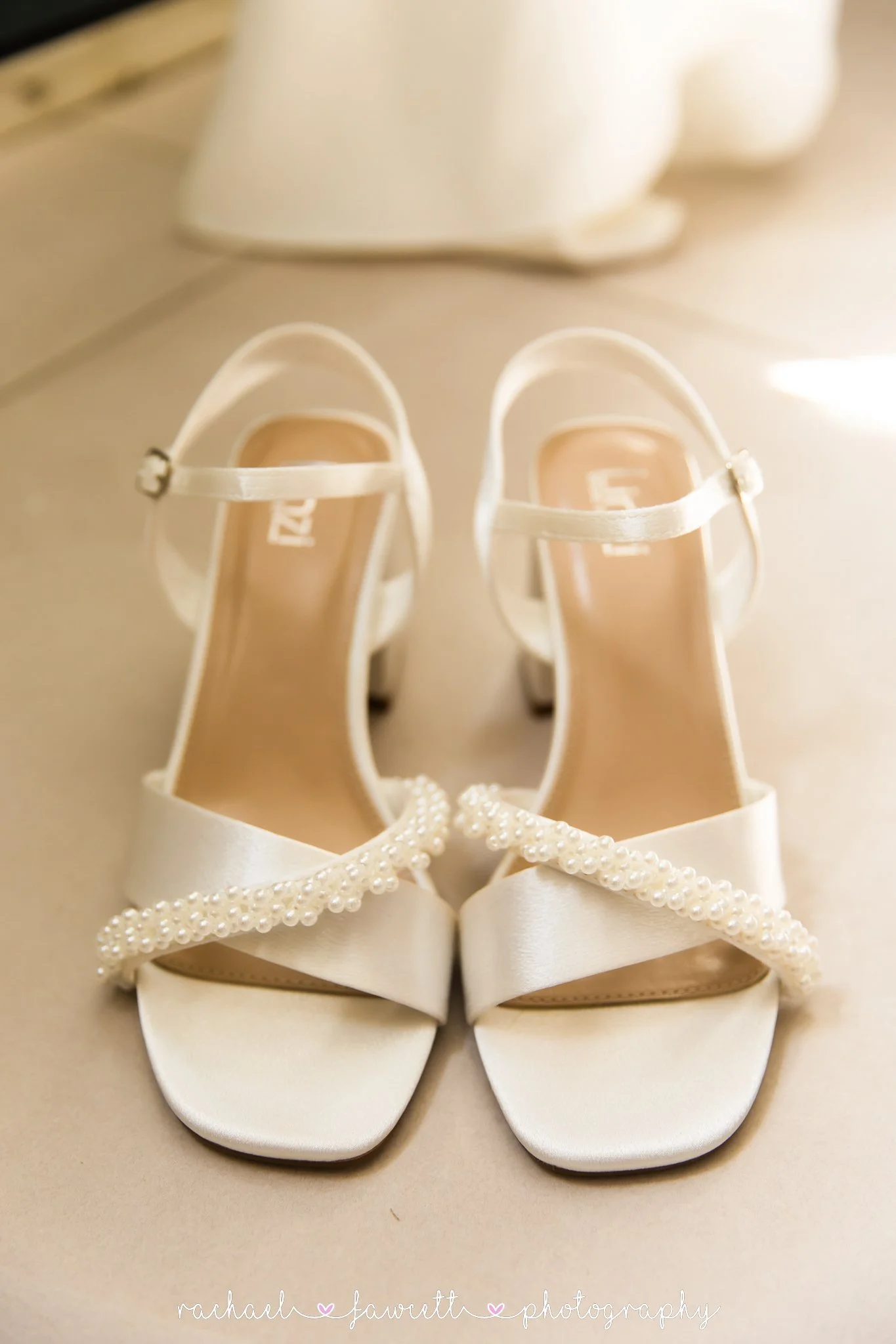 Harrogate-marquee-wedding-photography-007.jpg