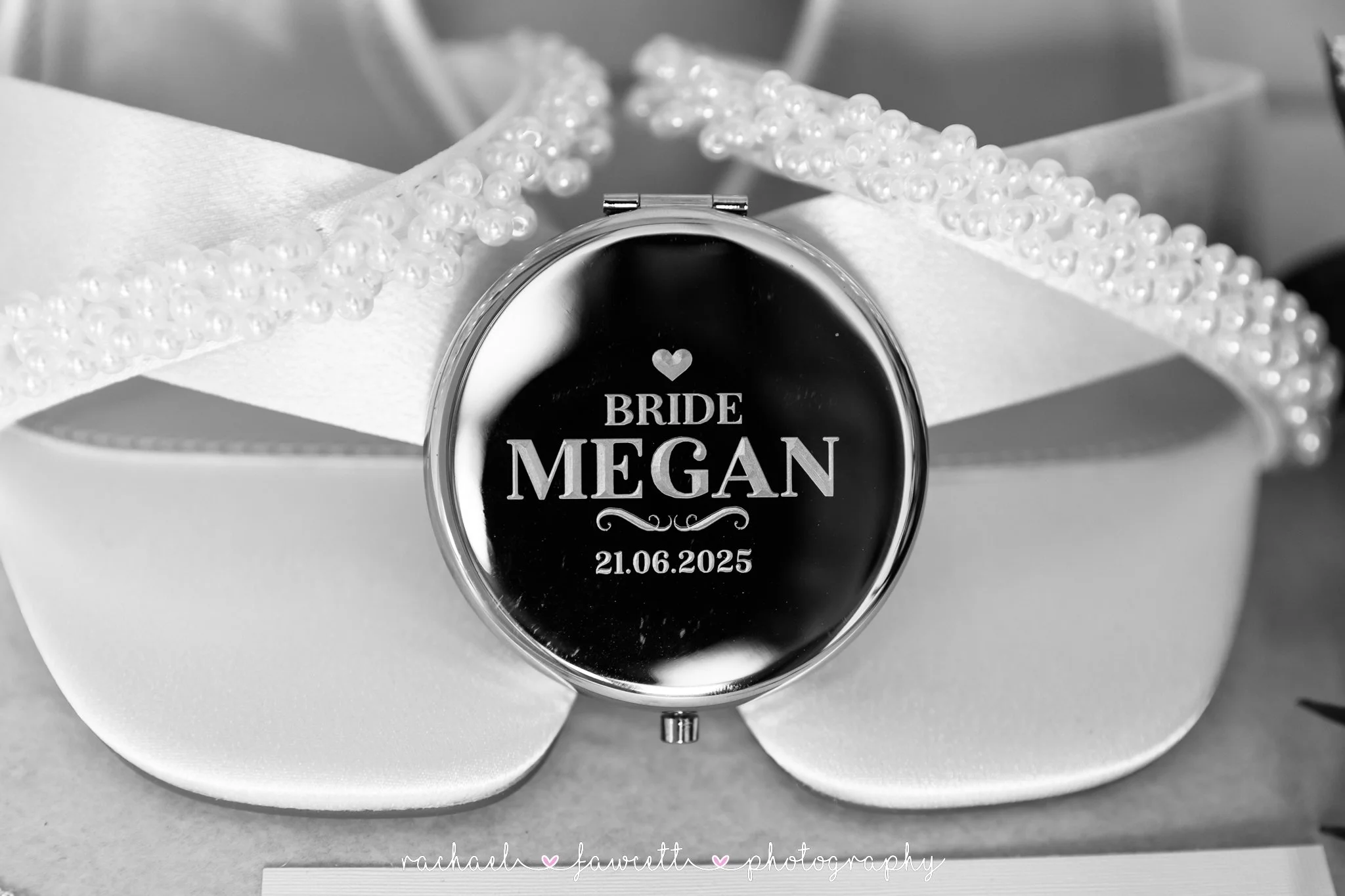 Harrogate-marquee-wedding-photography-009.jpg