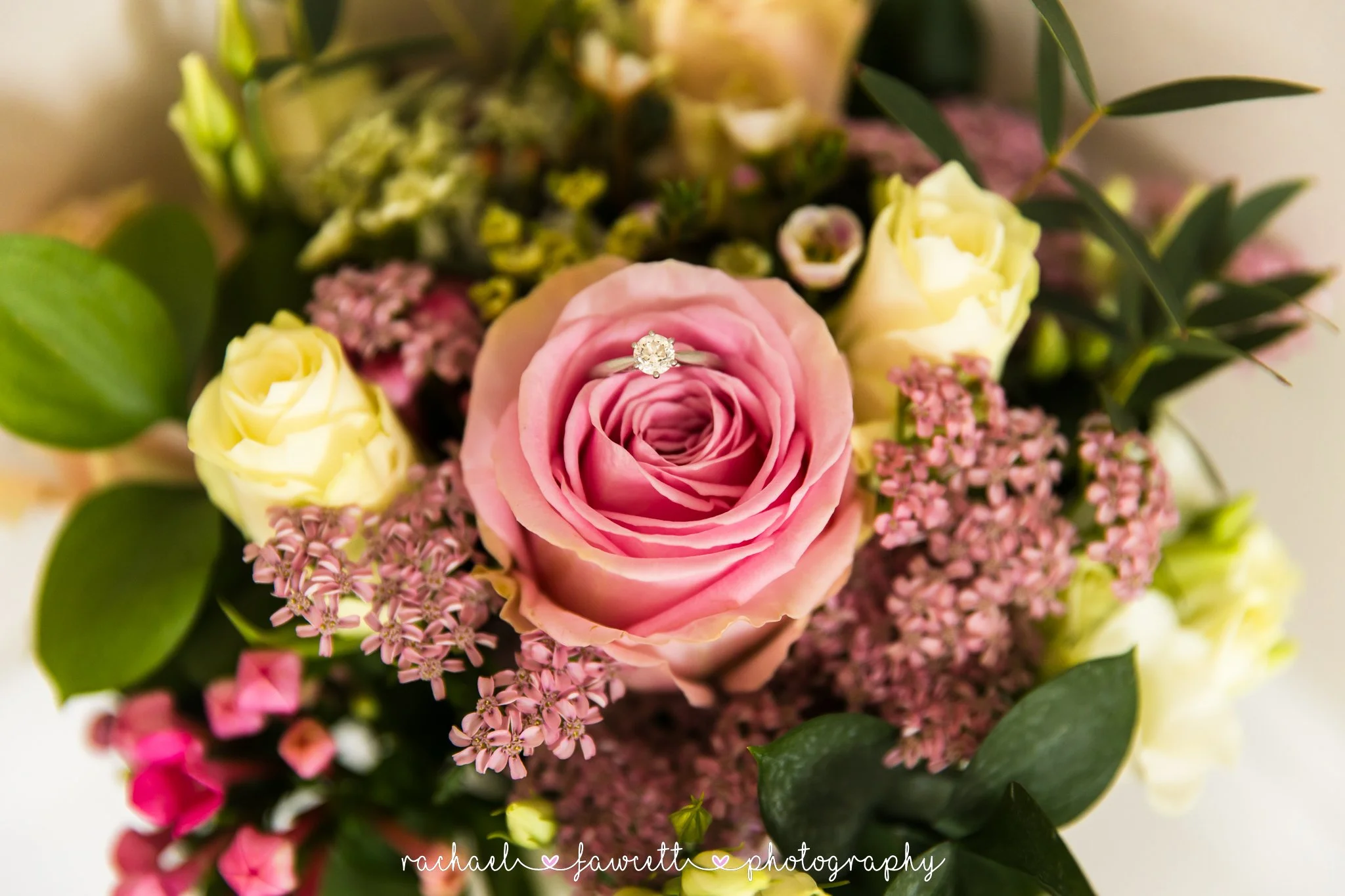 Harrogate-marquee-wedding-photography-011.jpg