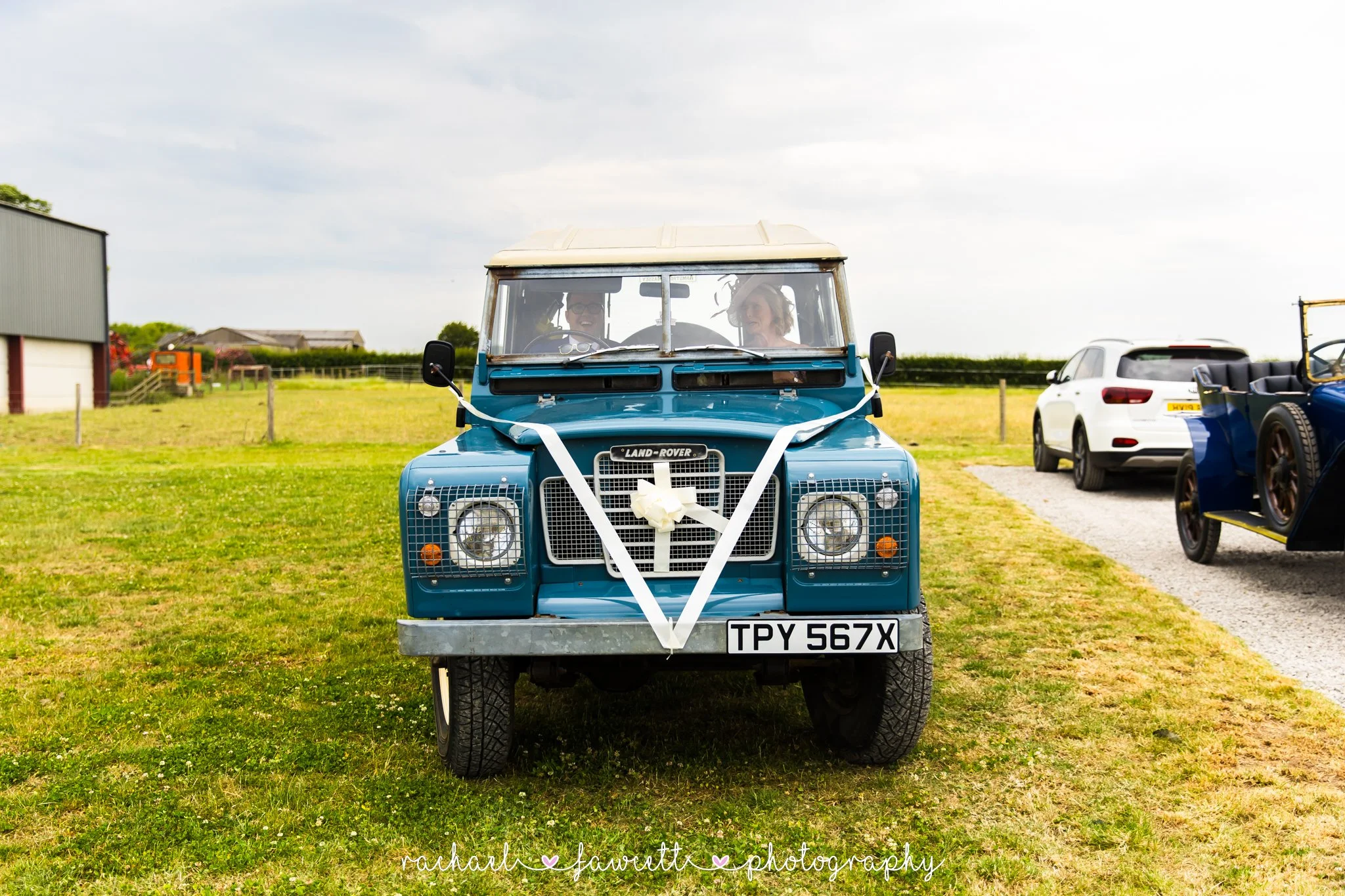 Harrogate-marquee-wedding-photography-020.jpg