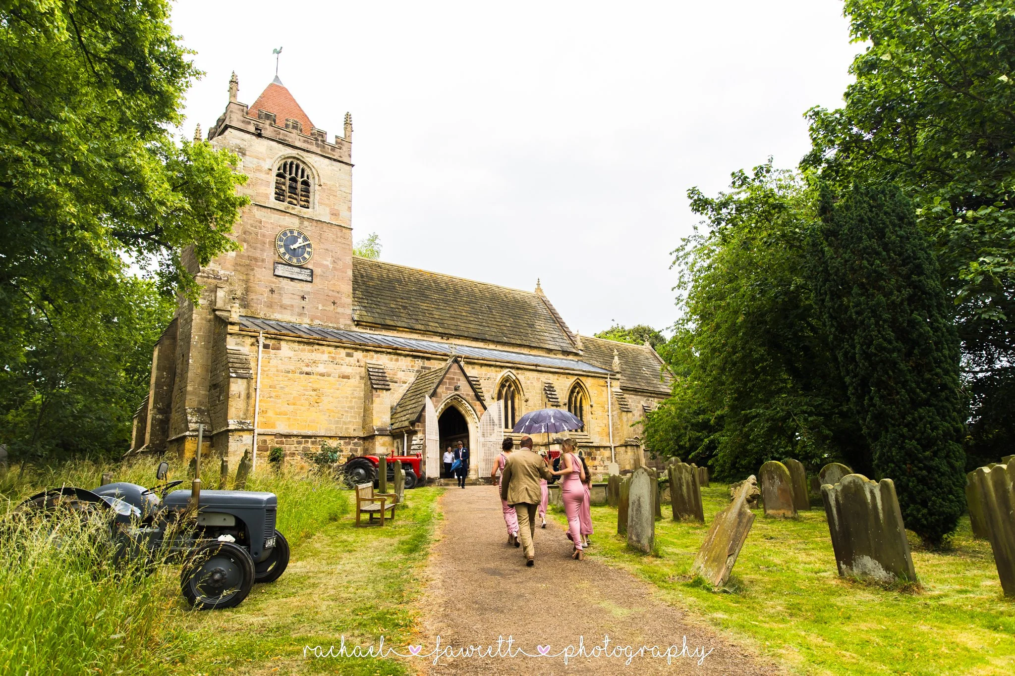 Harrogate-marquee-wedding-photography-026.jpg