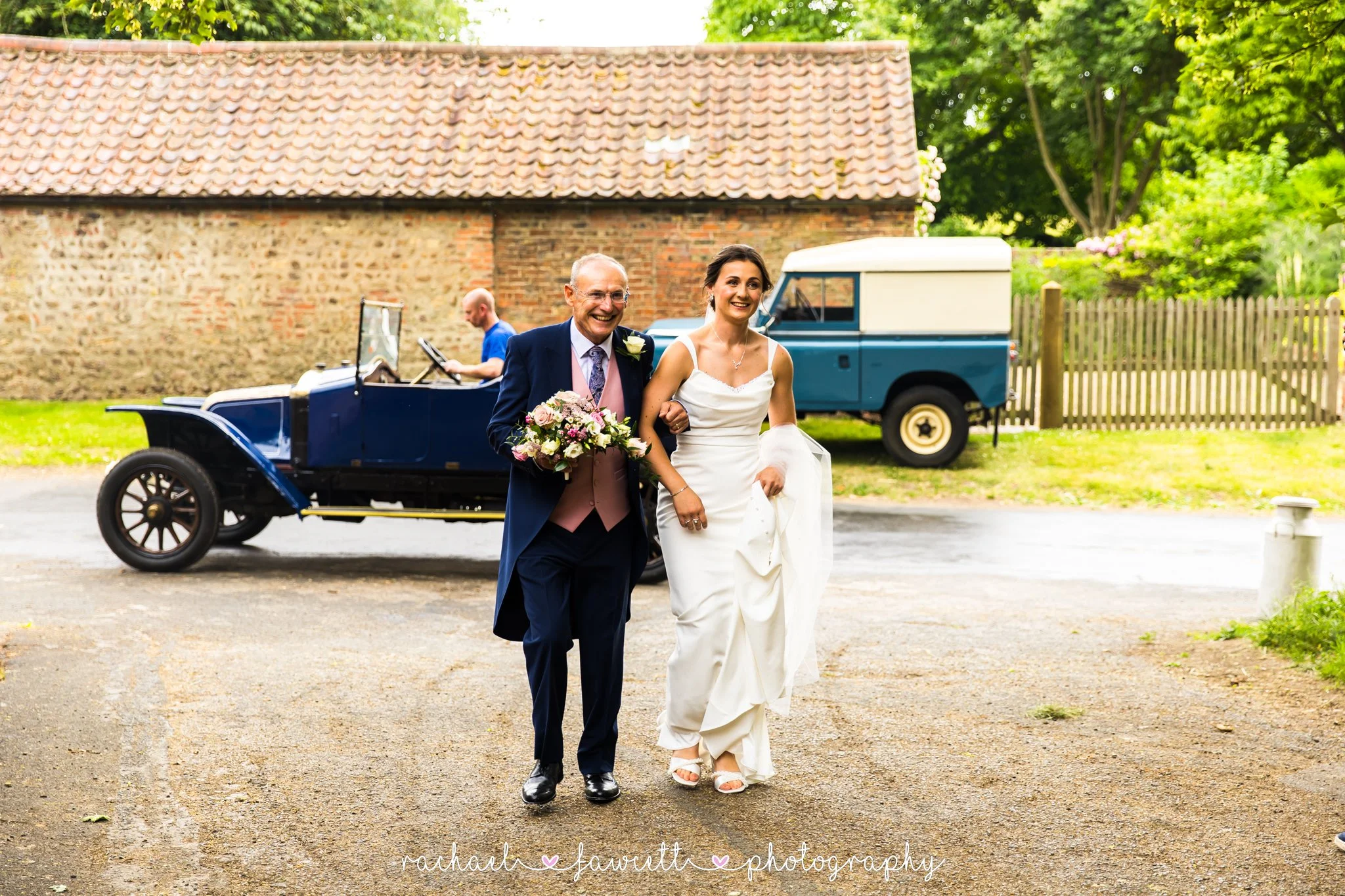 Harrogate-marquee-wedding-photography-027.jpg