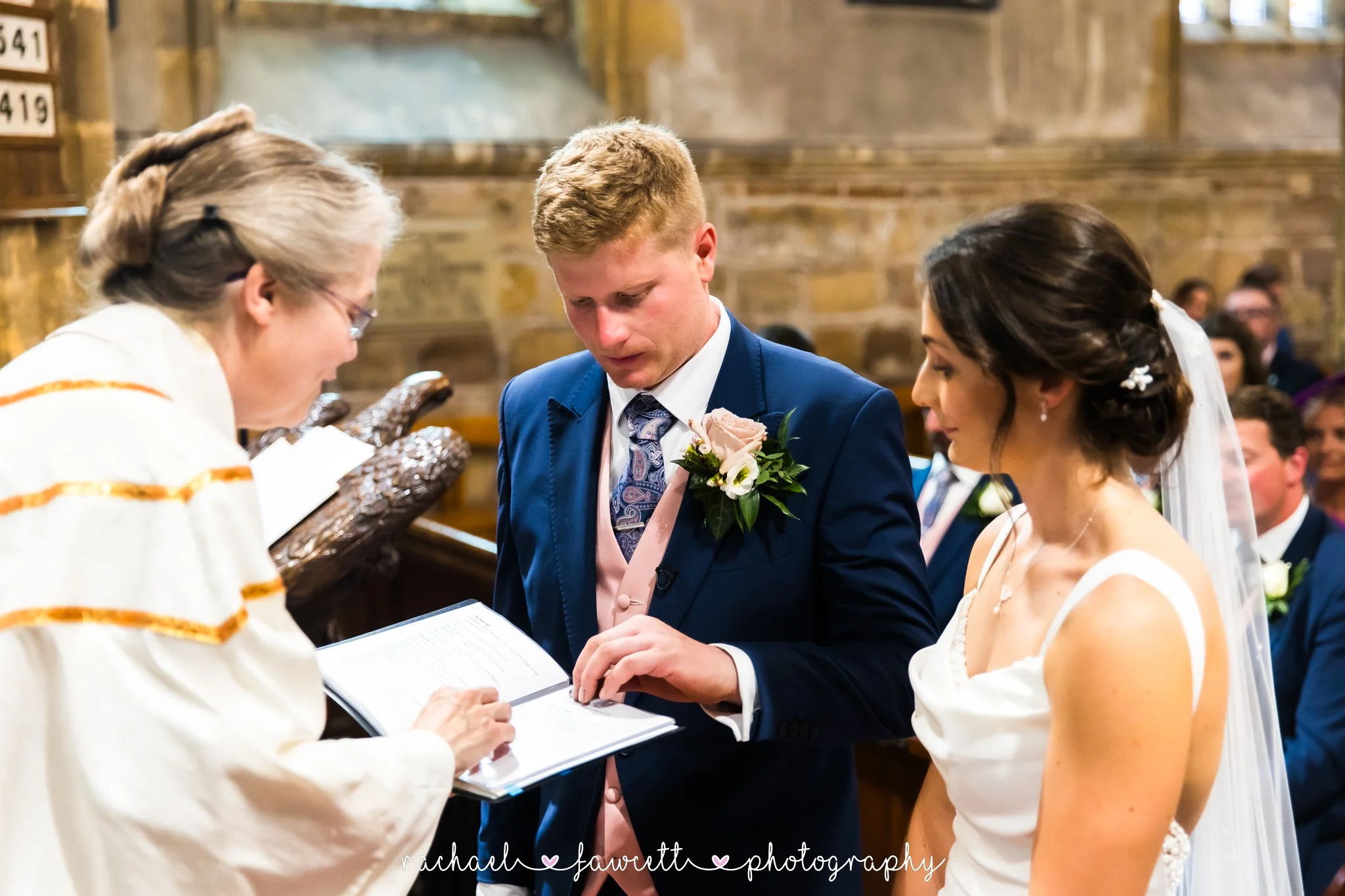Harrogate-marquee-wedding-photography-045.jpg