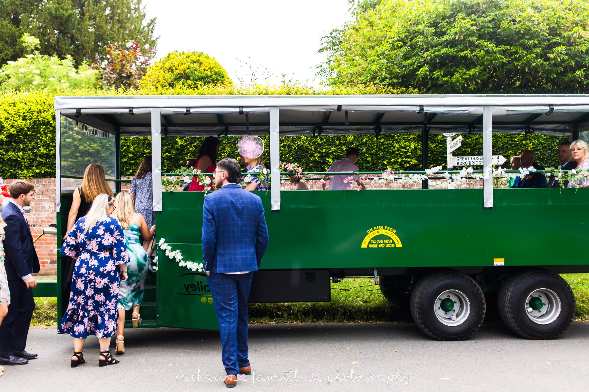Harrogate-marquee-wedding-photography-064.jpg