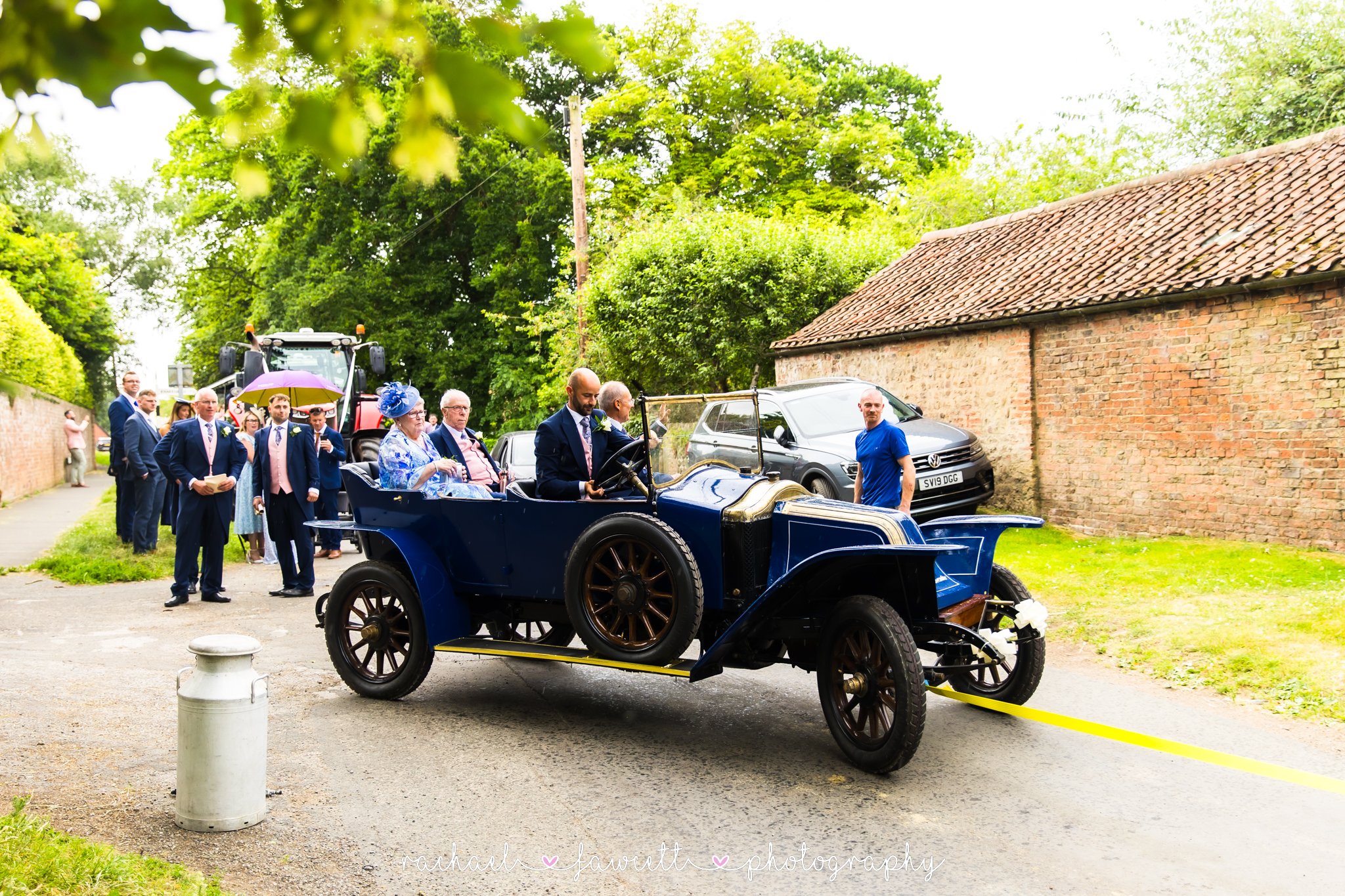 Harrogate-marquee-wedding-photography-067.jpg