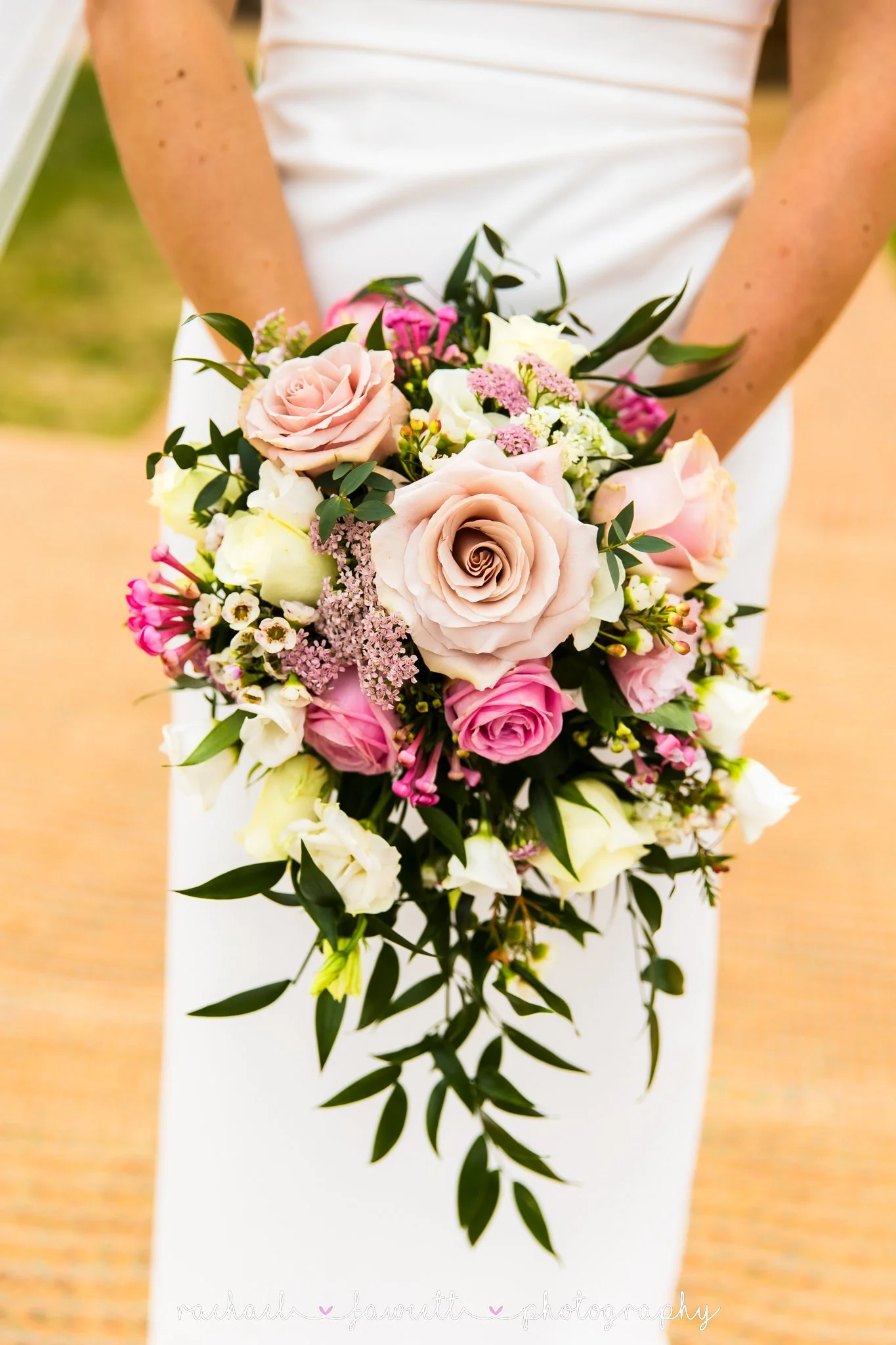 Harrogate-marquee-wedding-photography-084.jpg