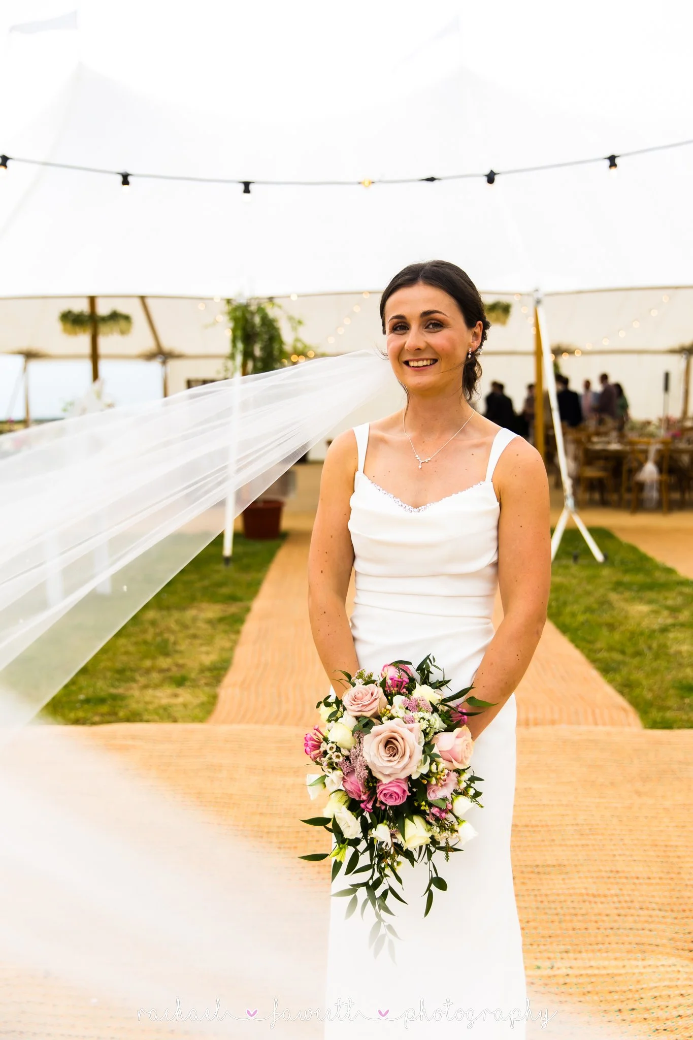 Harrogate-marquee-wedding-photography-085.jpg