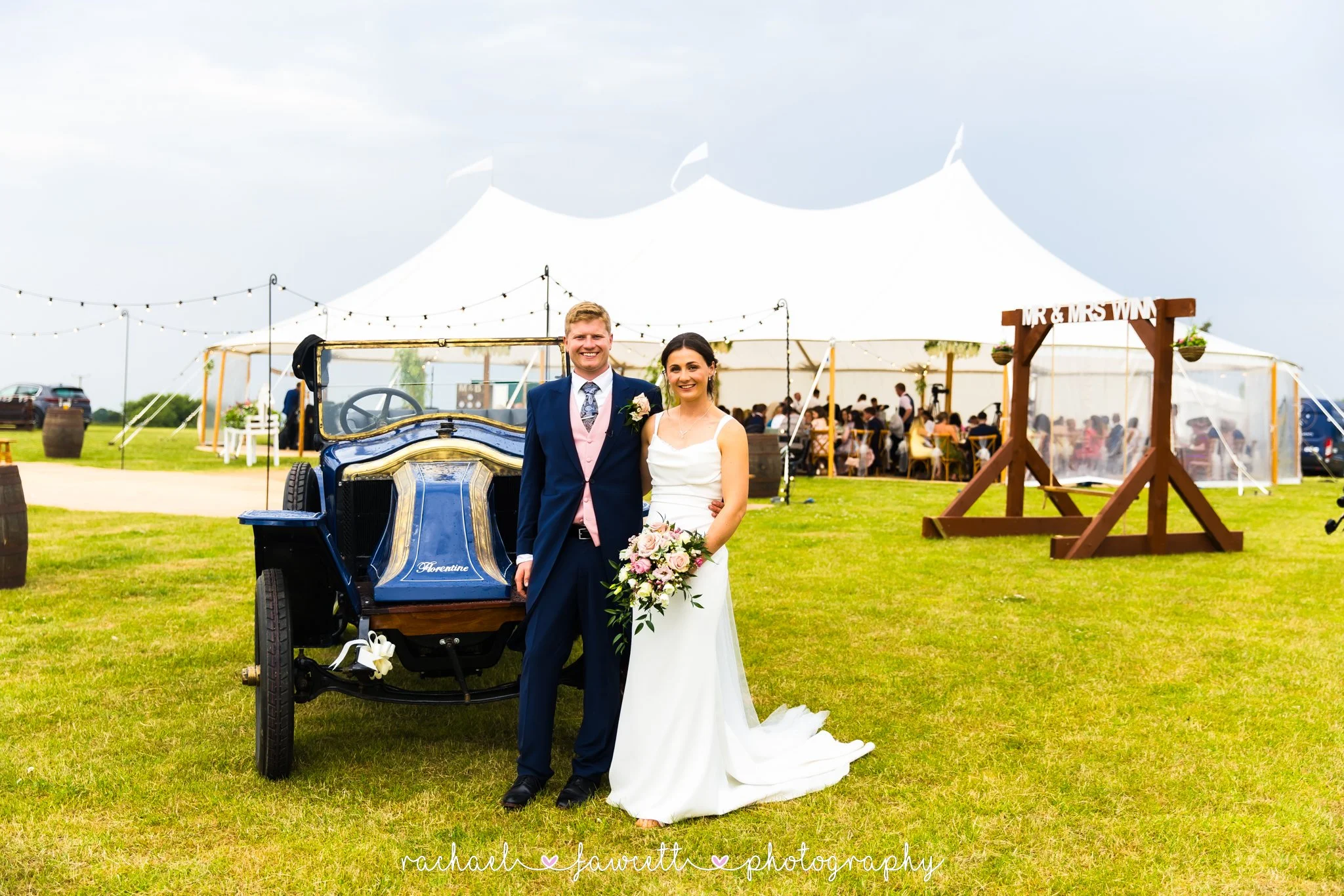 Harrogate-marquee-wedding-photography-091.jpg