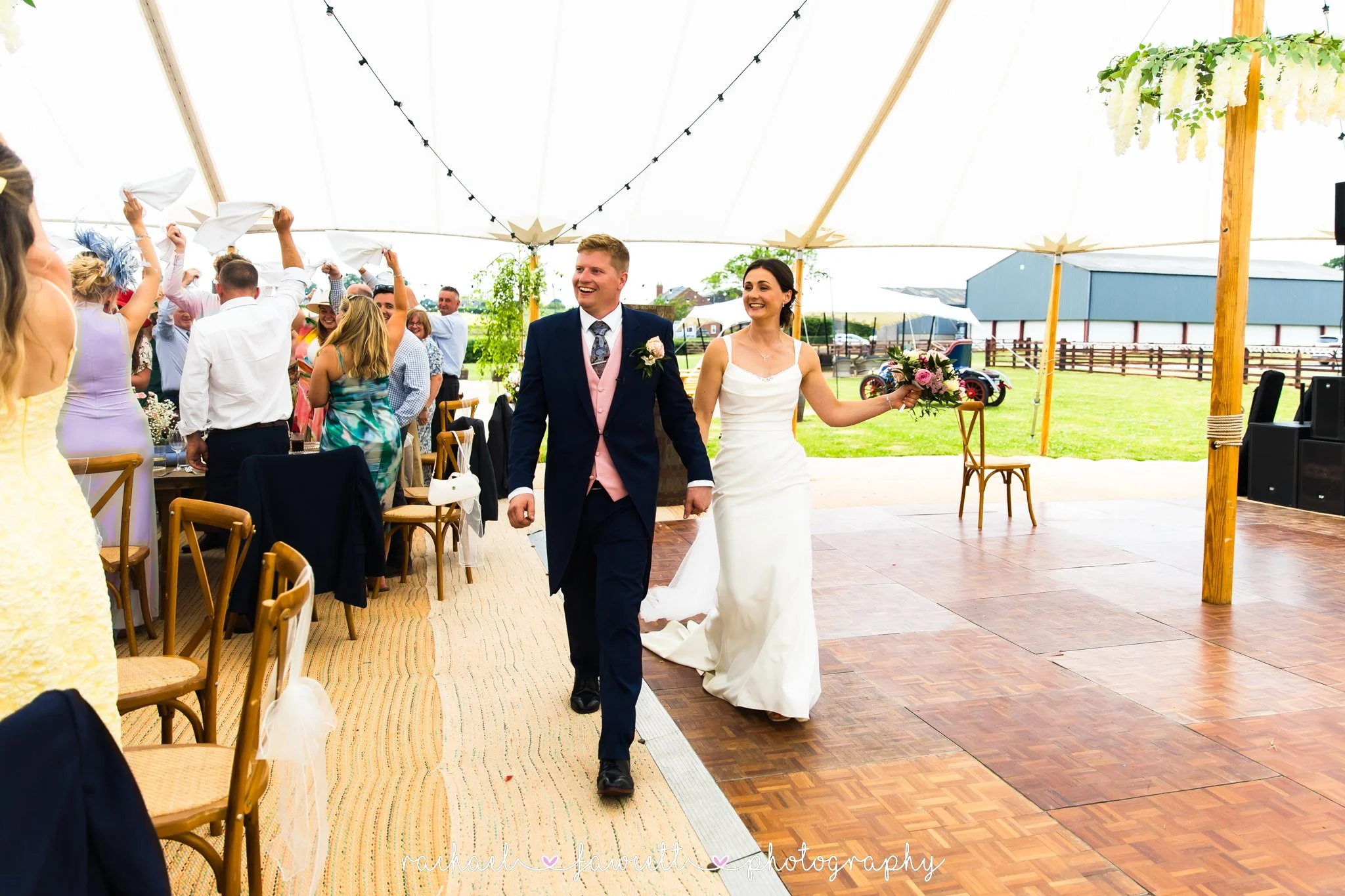 Harrogate-marquee-wedding-photography-093.jpg