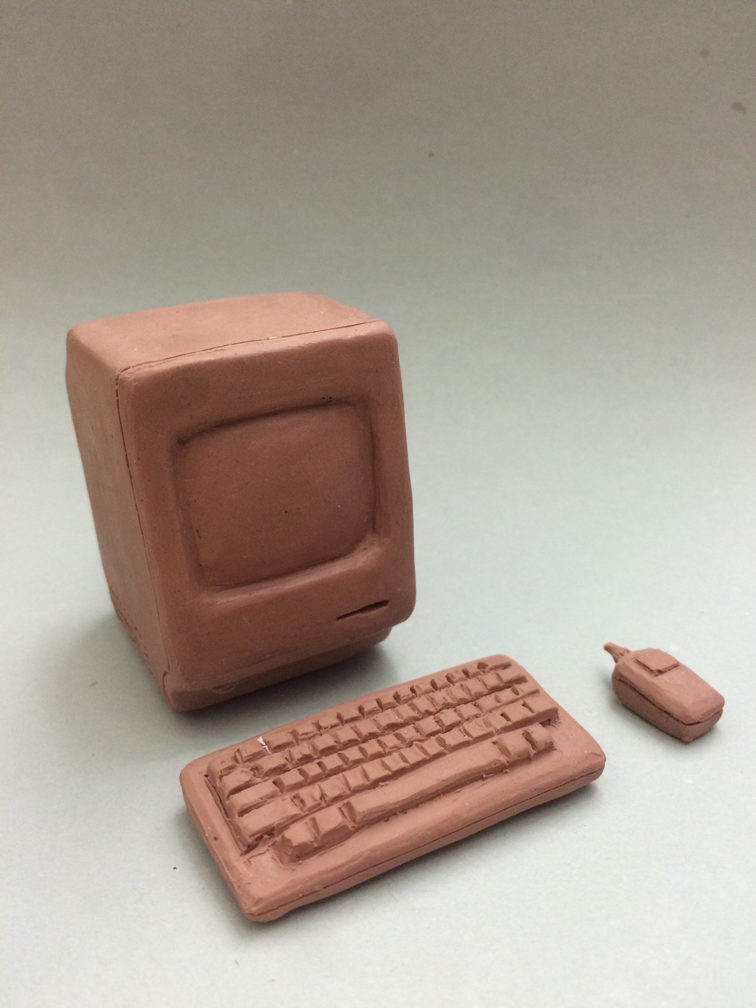 Macintosh Classic ii, a beautiful classic from 1991.
