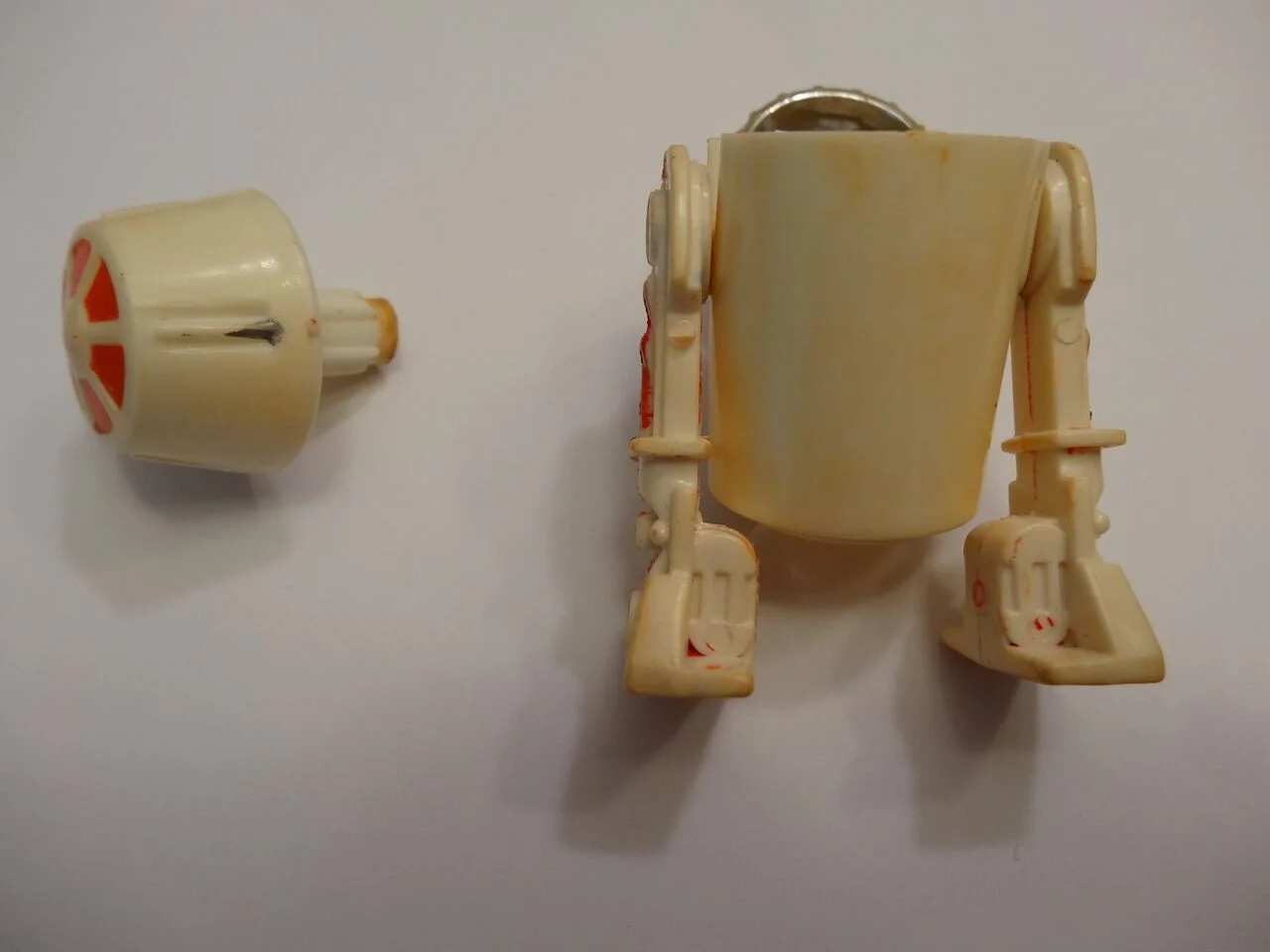 R5-D4 after the Simple Green soak...