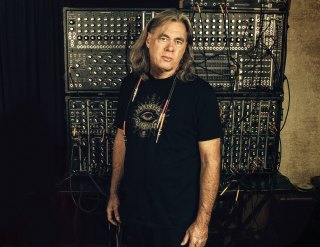 Steve-Roach-synthesizers.com_.jpg