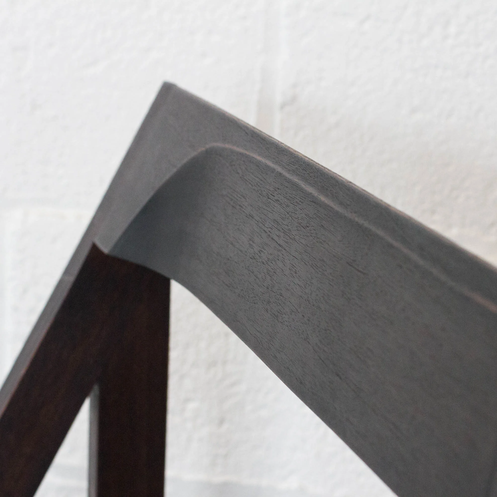 Cantilever Bench Back Detail.jpg