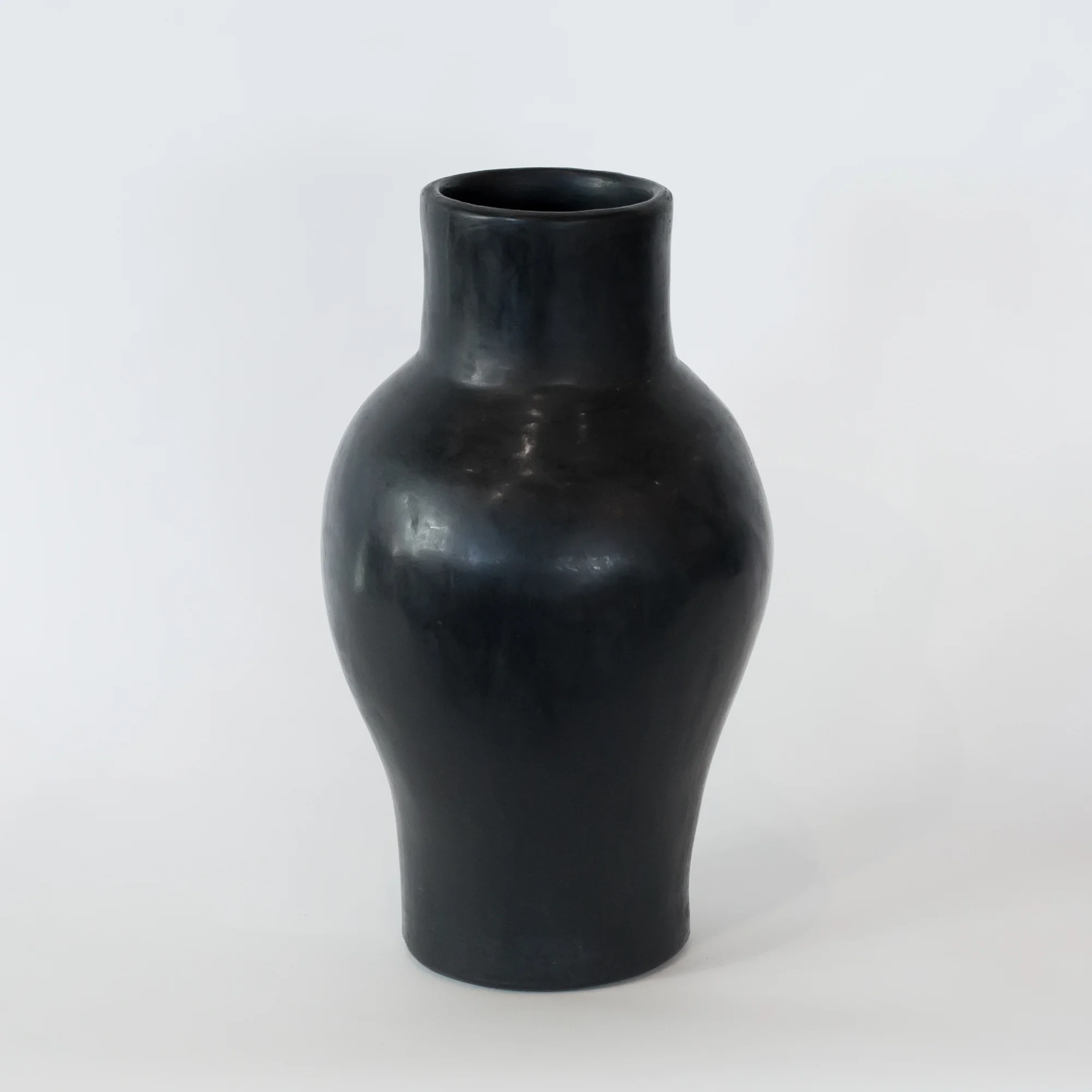 Tadelakt Funnel Vase Black.jpg