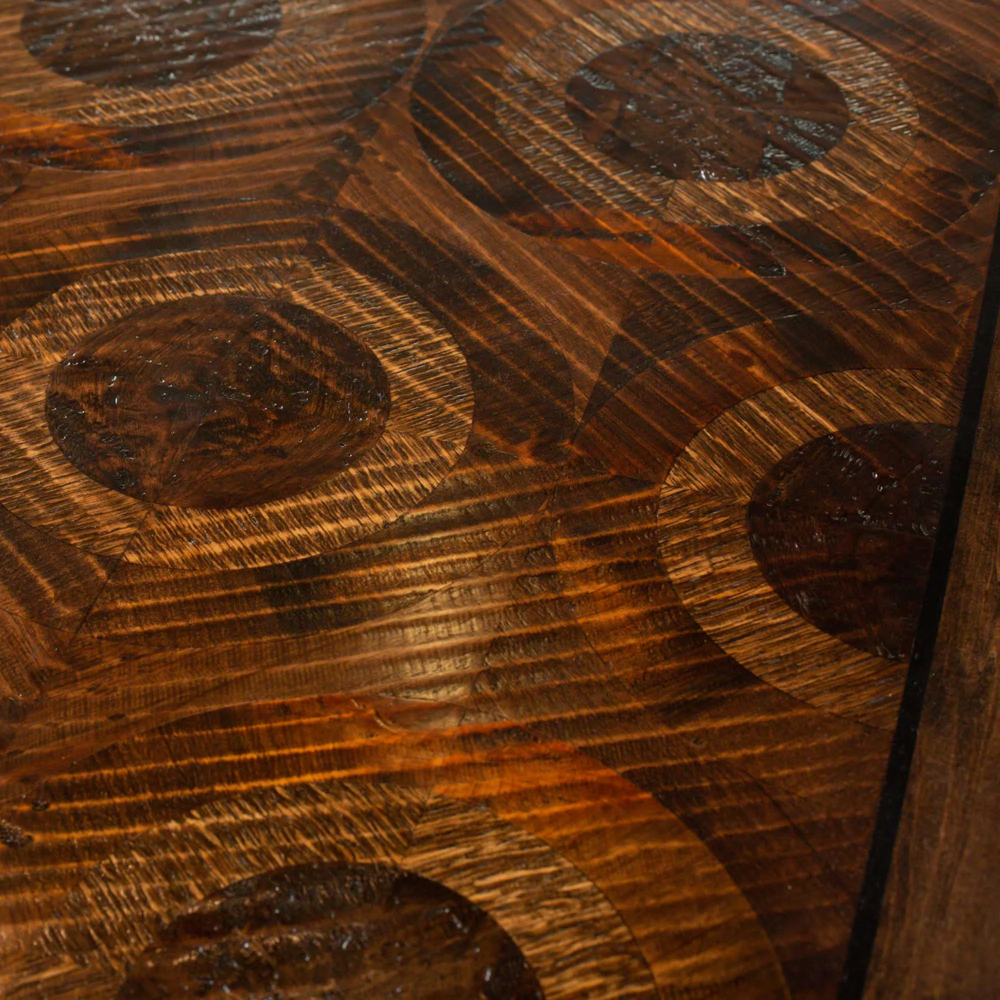 circles_coffee_table_with_two_drawers_detail.jpg