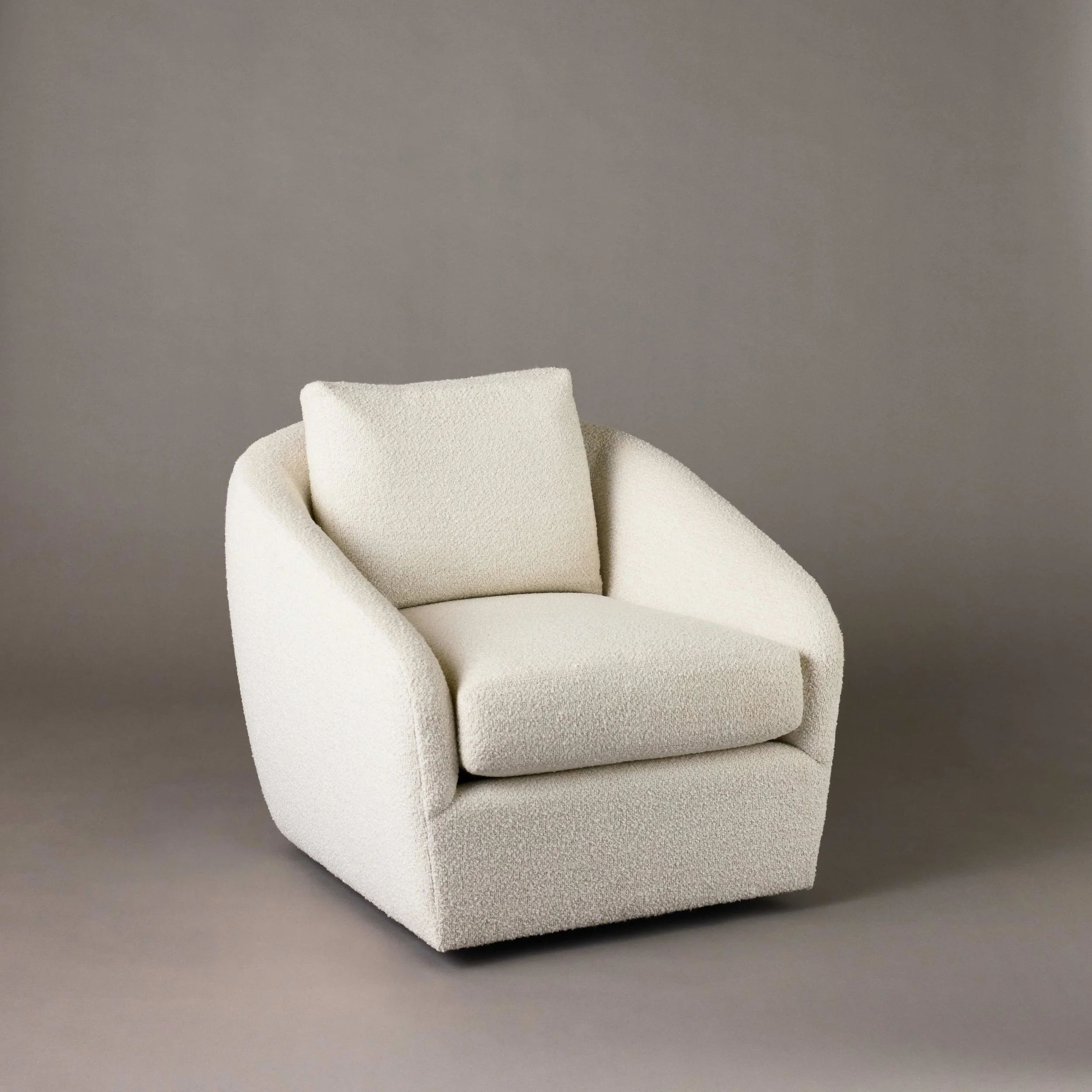 Jango Swivel Club Chair