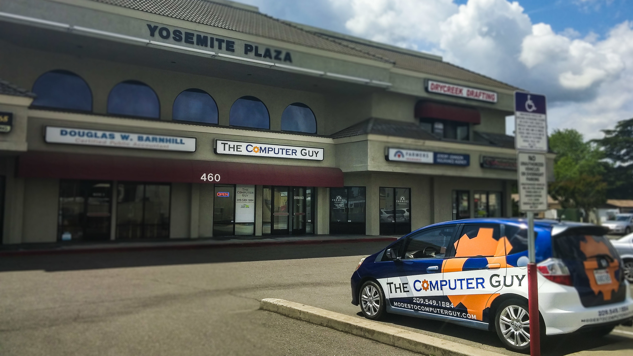 Oakdale office store front