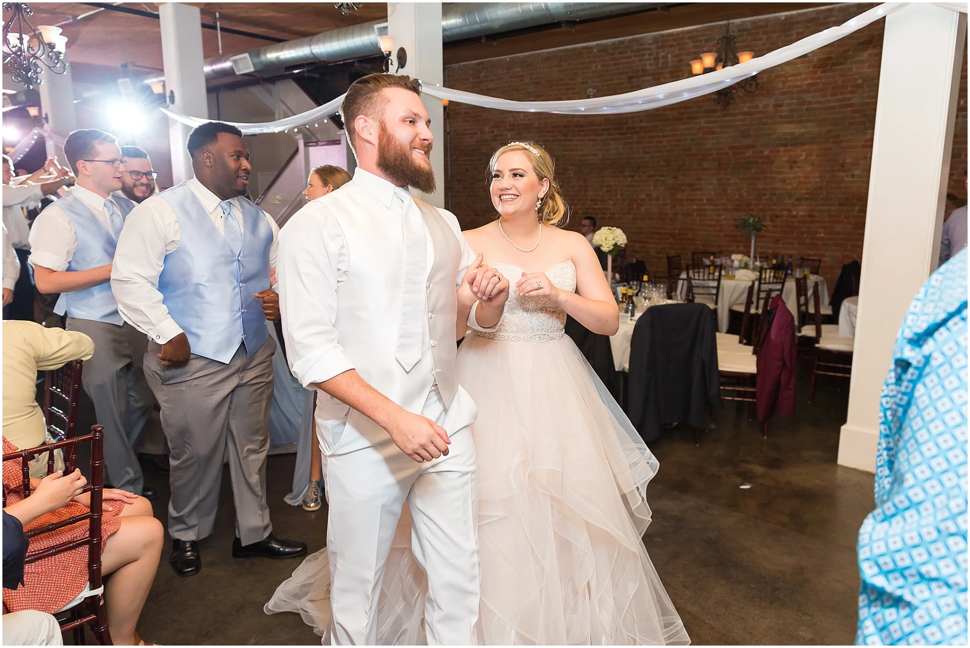 Downtown warehouse wedding in Waco, Texas - www.jasonandmelaina.com
