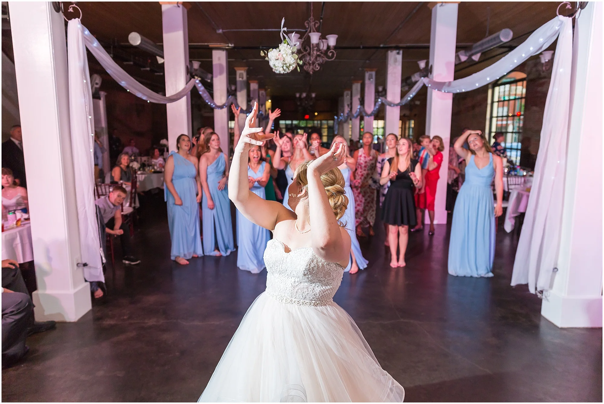 Downtown warehouse wedding in Waco, Texas - www.jasonandmelaina.com