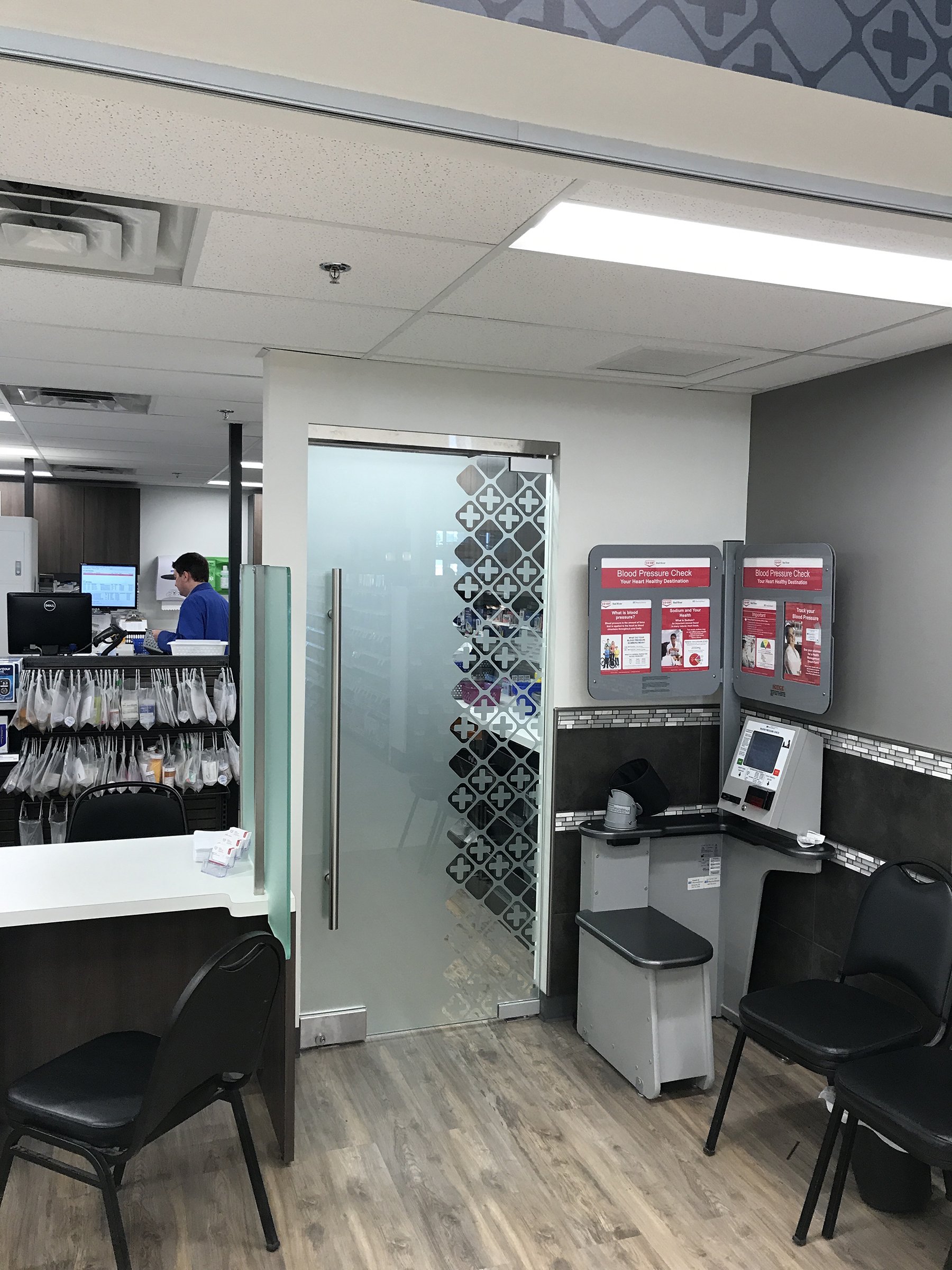 Co-op Food Store // Pharmacy Glazing